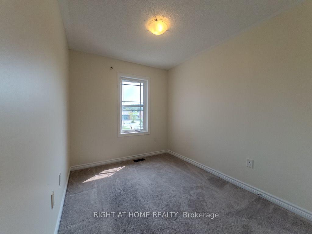 Photo 10 of 465 Mapleton Avenue, Barrie, Ardagh — HOMEH