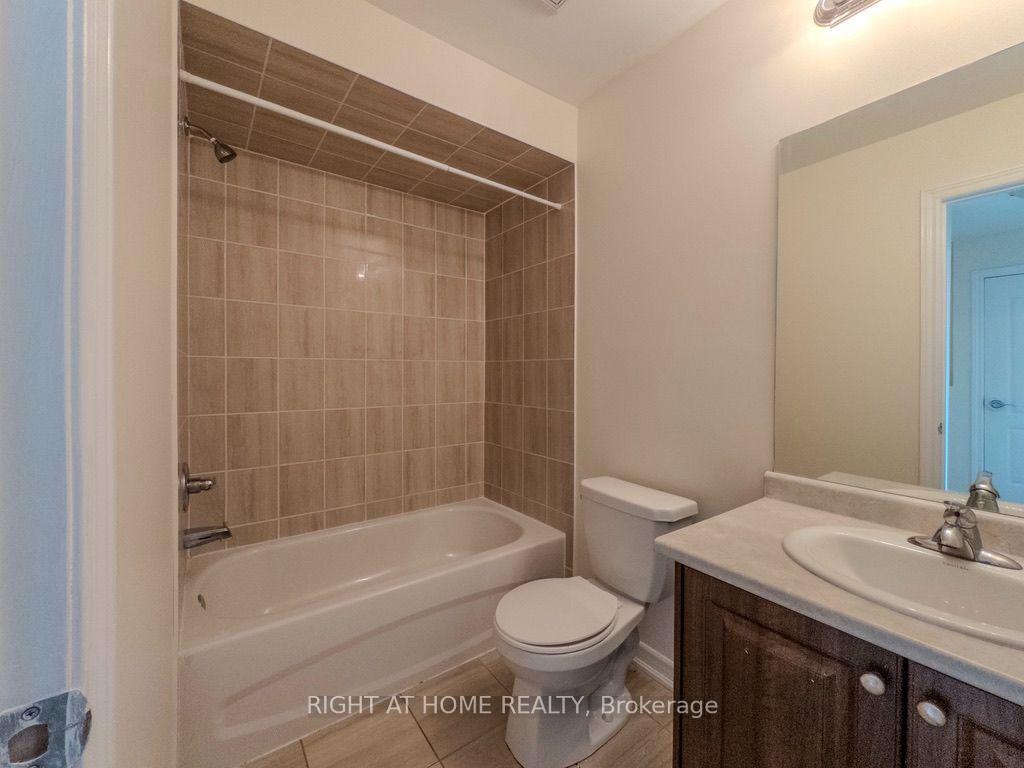 Photo 12 of 465 Mapleton Avenue, Barrie, Ardagh — HOMEH