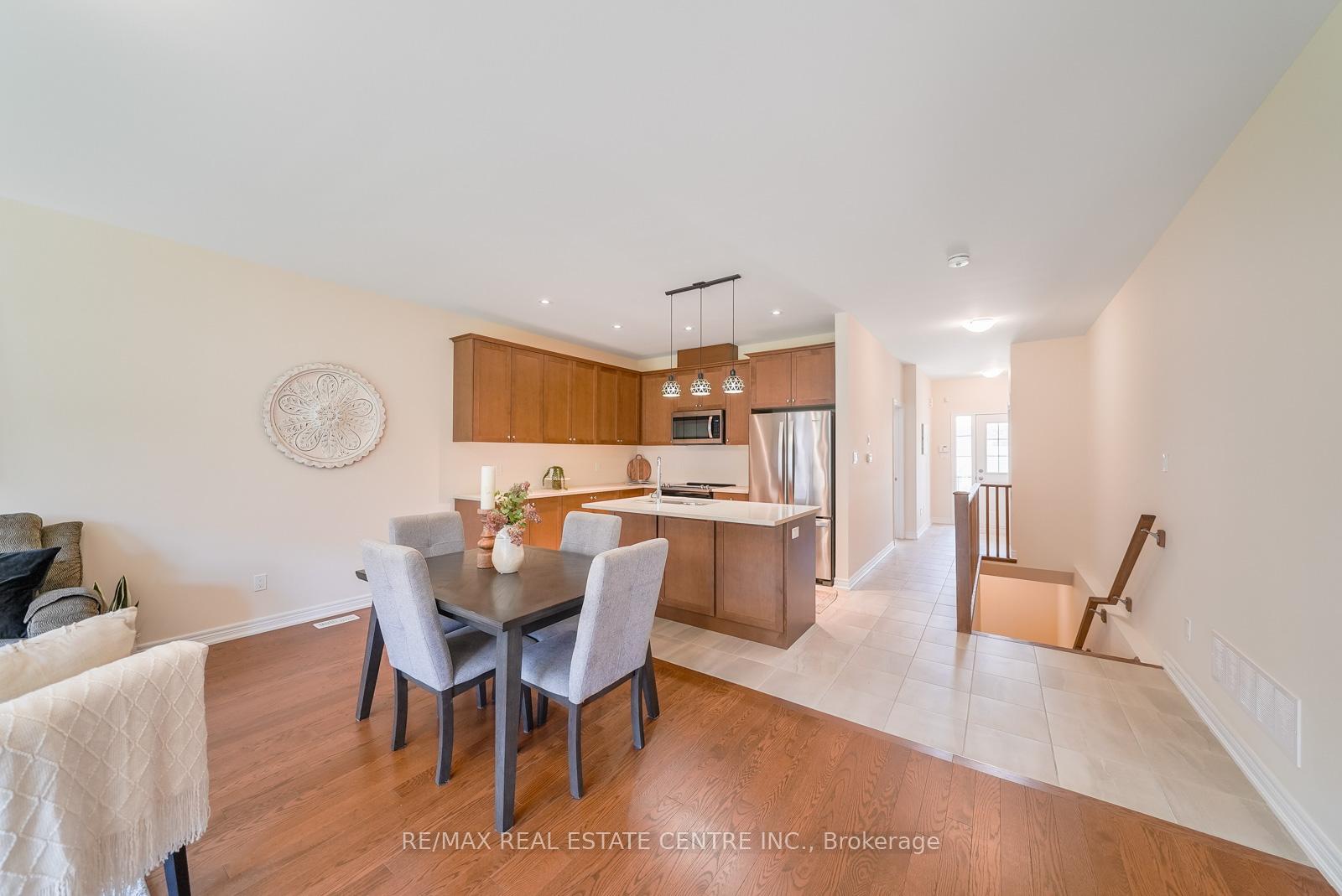 Photo 18 of 11 Overlea Drive, Brampton, Sandringham-Wellington — HOMEH
