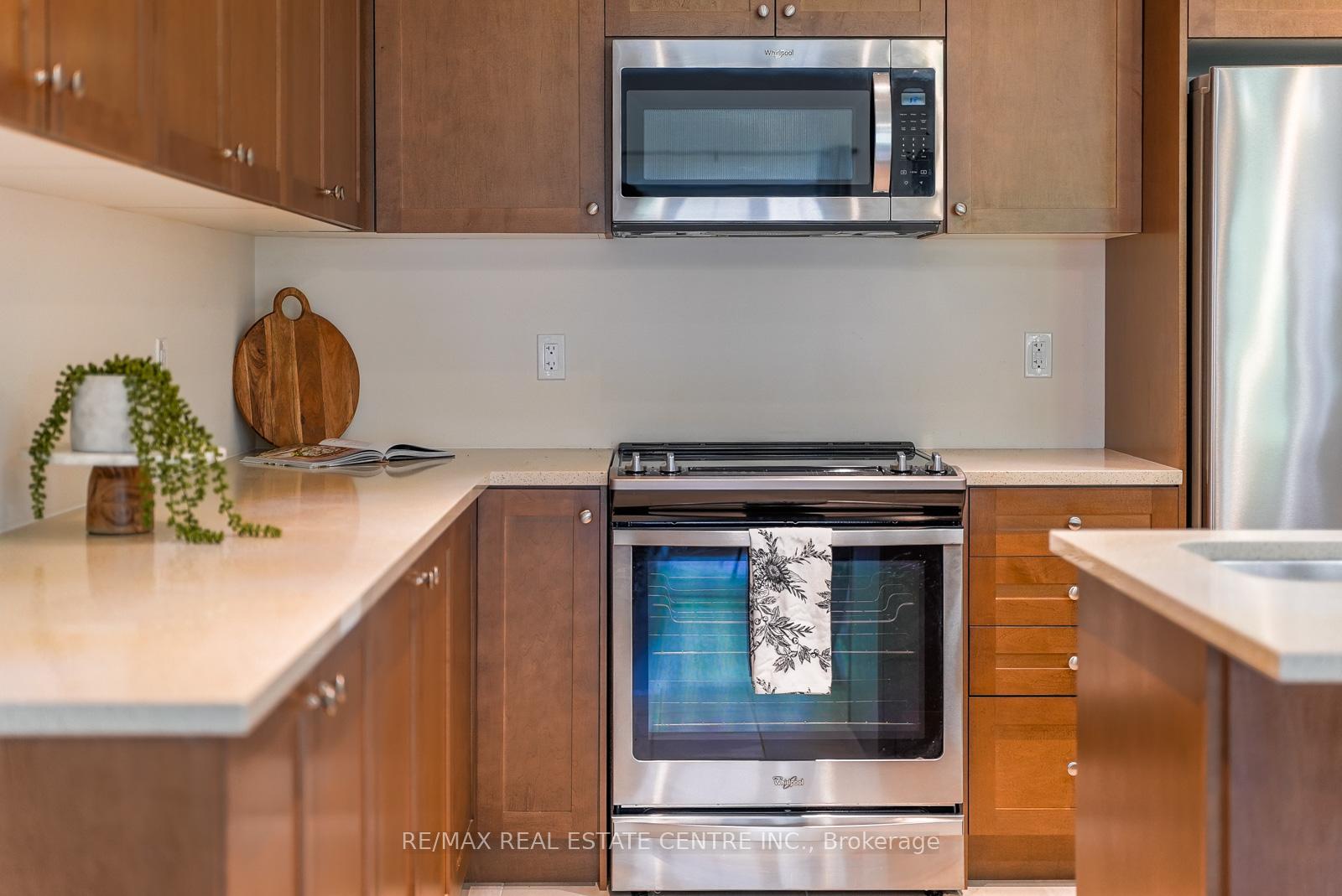 Photo 21 of 11 Overlea Drive, Brampton, Sandringham-Wellington — HOMEH