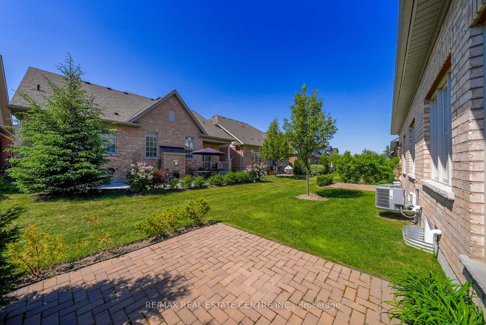 Photo 33 of 11 Overlea Drive, Brampton, Sandringham-Wellington — HOMEH