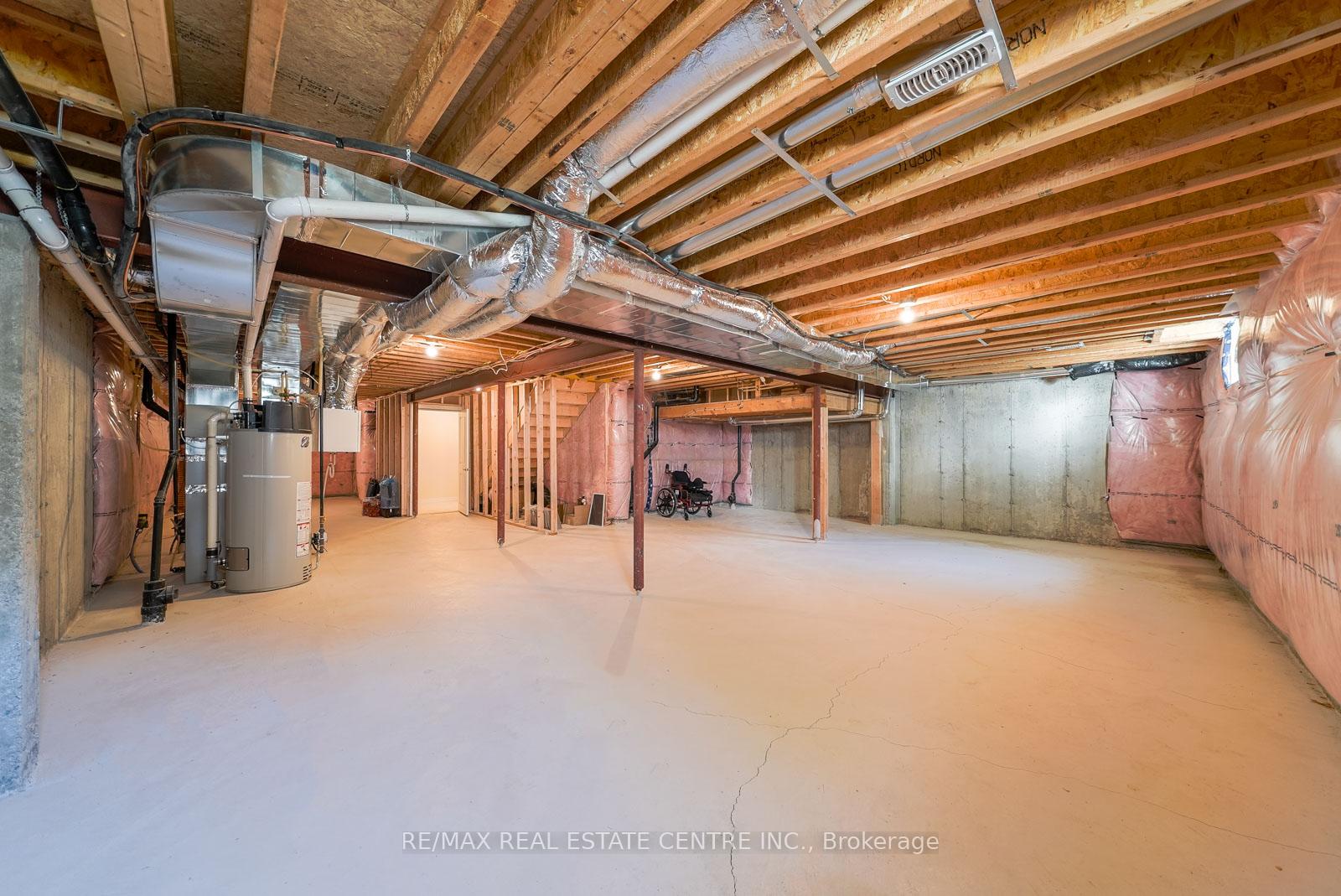 Photo 37 of 11 Overlea Drive, Brampton, Sandringham-Wellington — HOMEH
