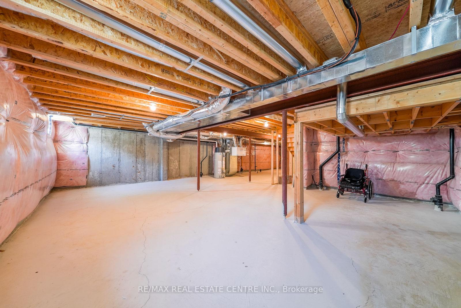 Photo 38 of 11 Overlea Drive, Brampton, Sandringham-Wellington — HOMEH