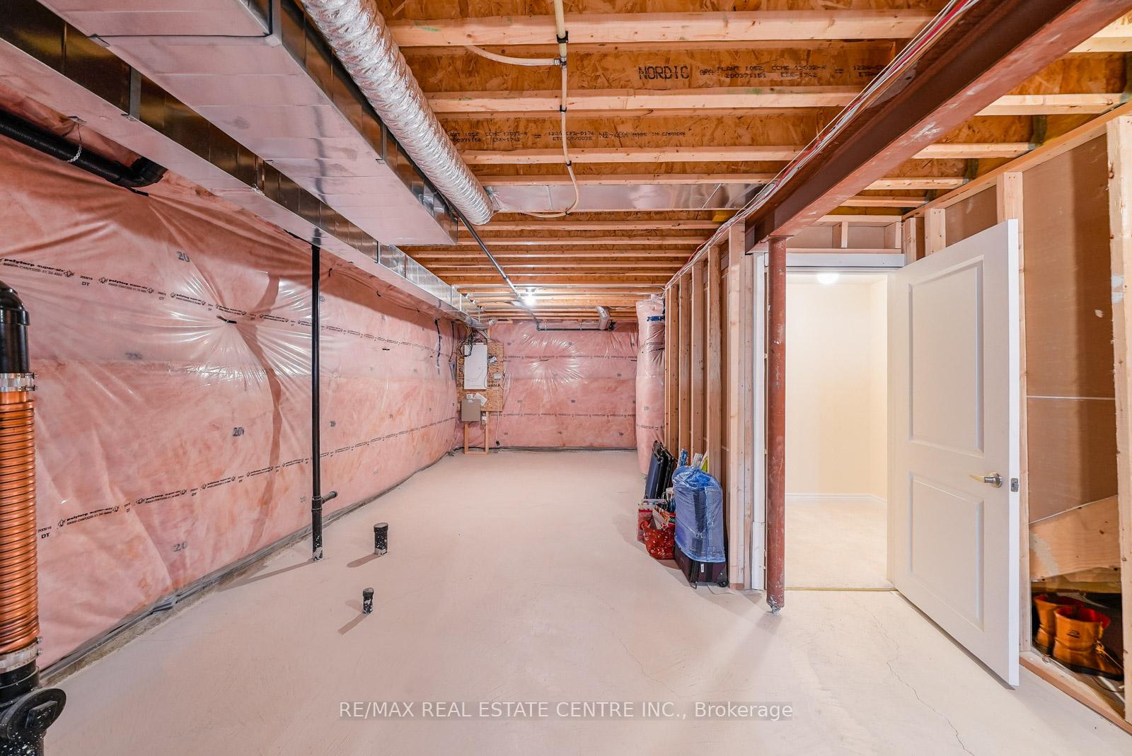 Photo 39 of 11 Overlea Drive, Brampton, Sandringham-Wellington — HOMEH
