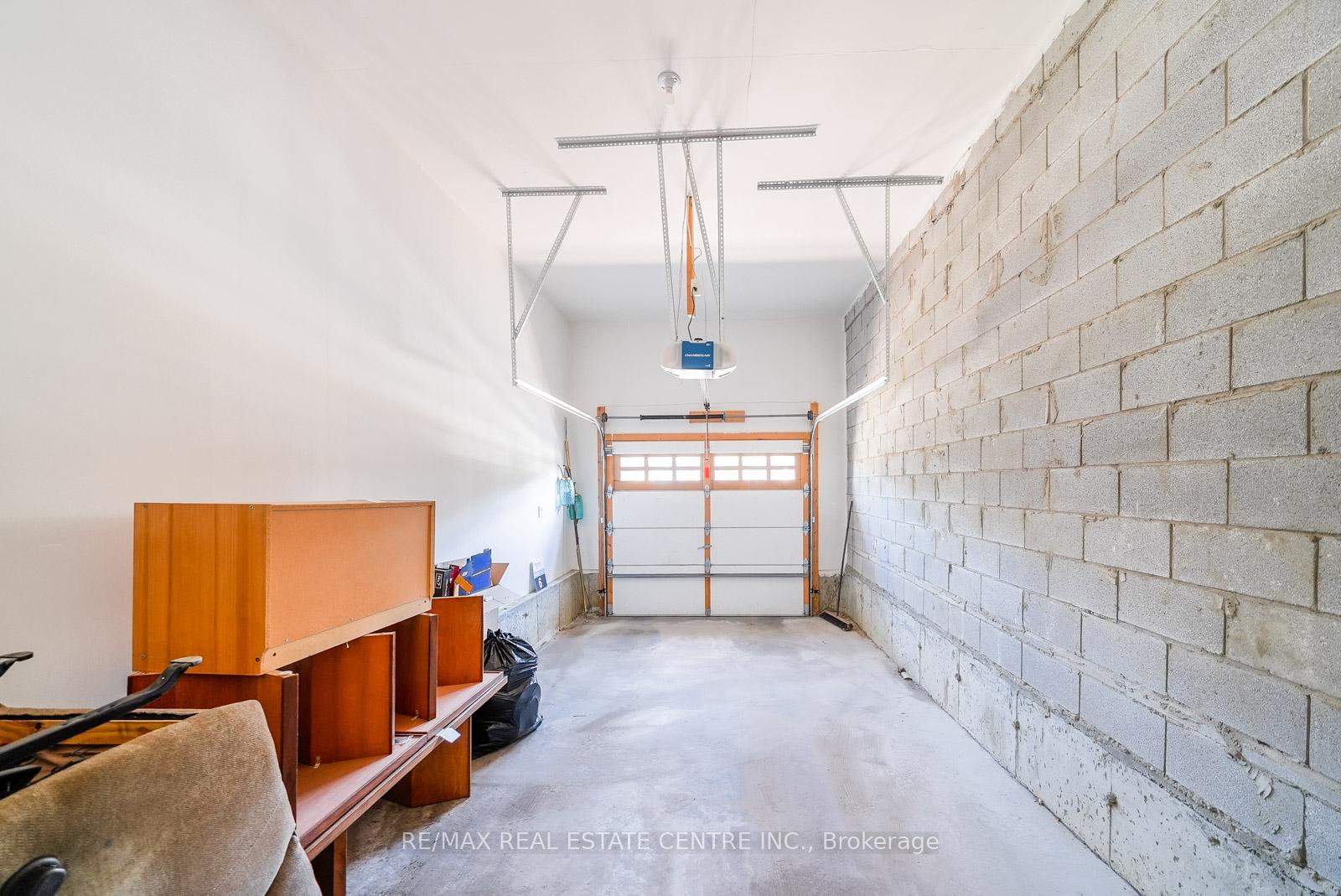 Photo 41 of 11 Overlea Drive, Brampton, Sandringham-Wellington — HOMEH