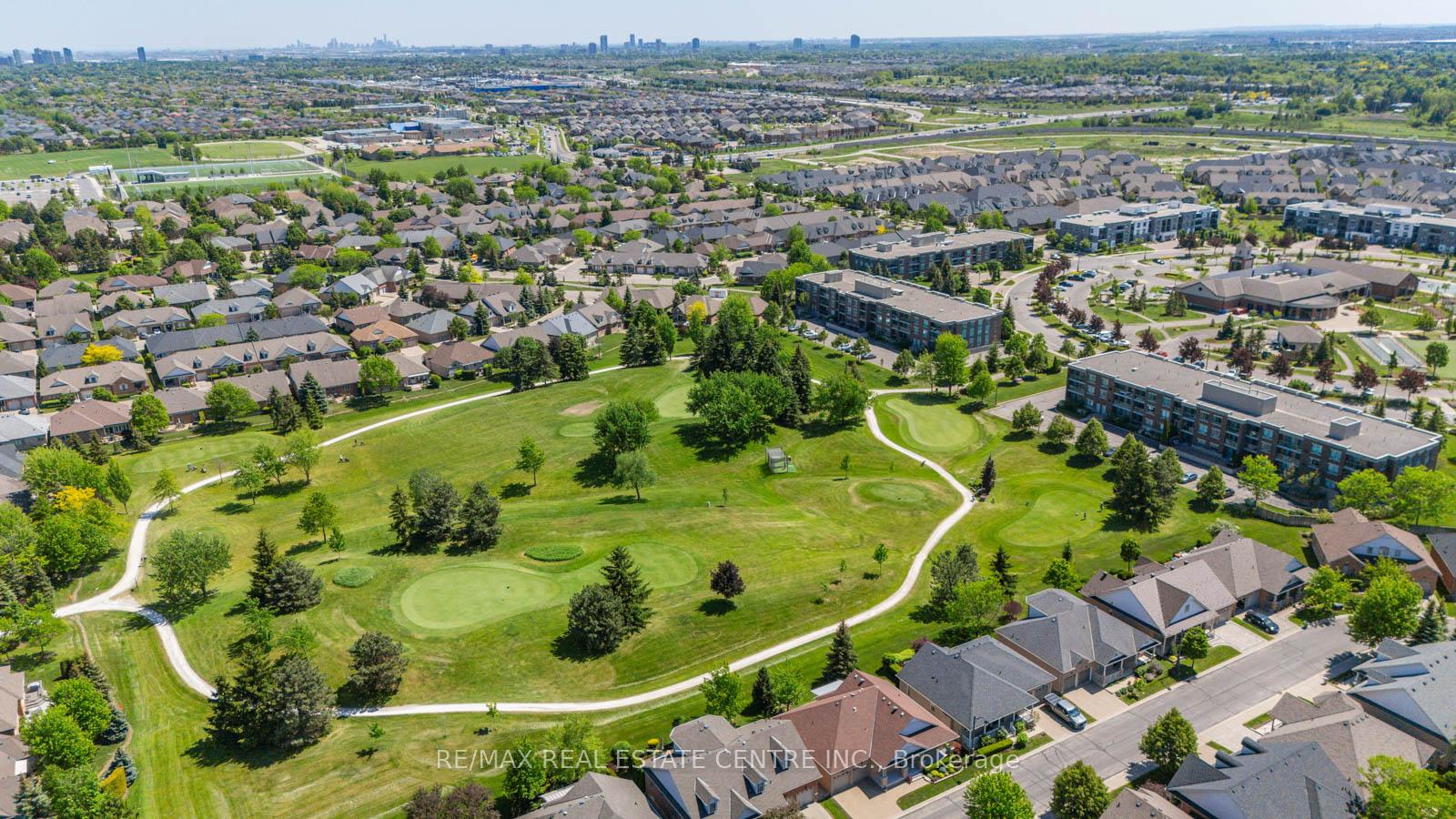 Photo 46 of 11 Overlea Drive, Brampton, Sandringham-Wellington — HOMEH