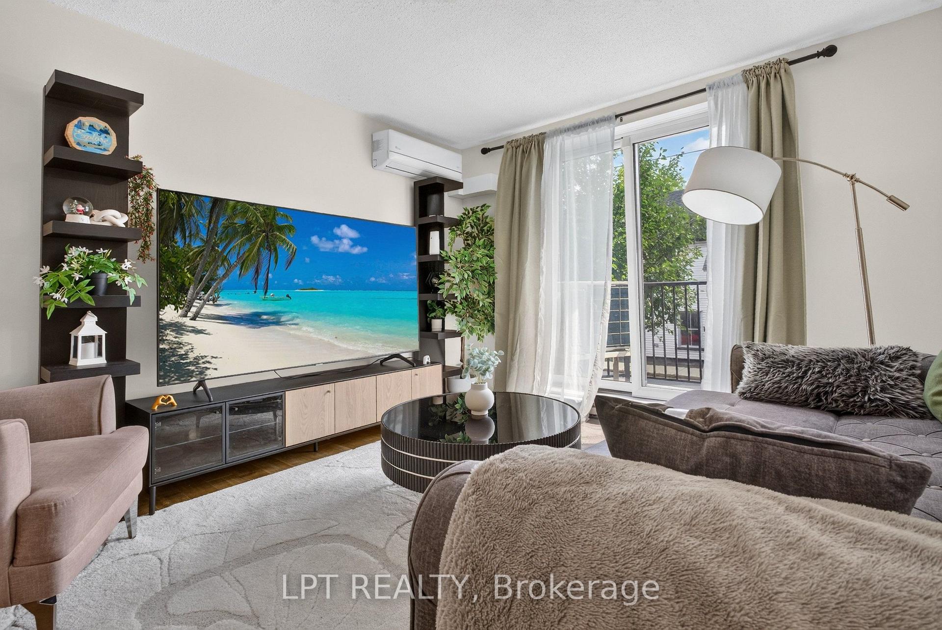 Photo 3 of Unit 203, 50 Burnside Avenue, Ottawa, Mechanicsville — HOMEH