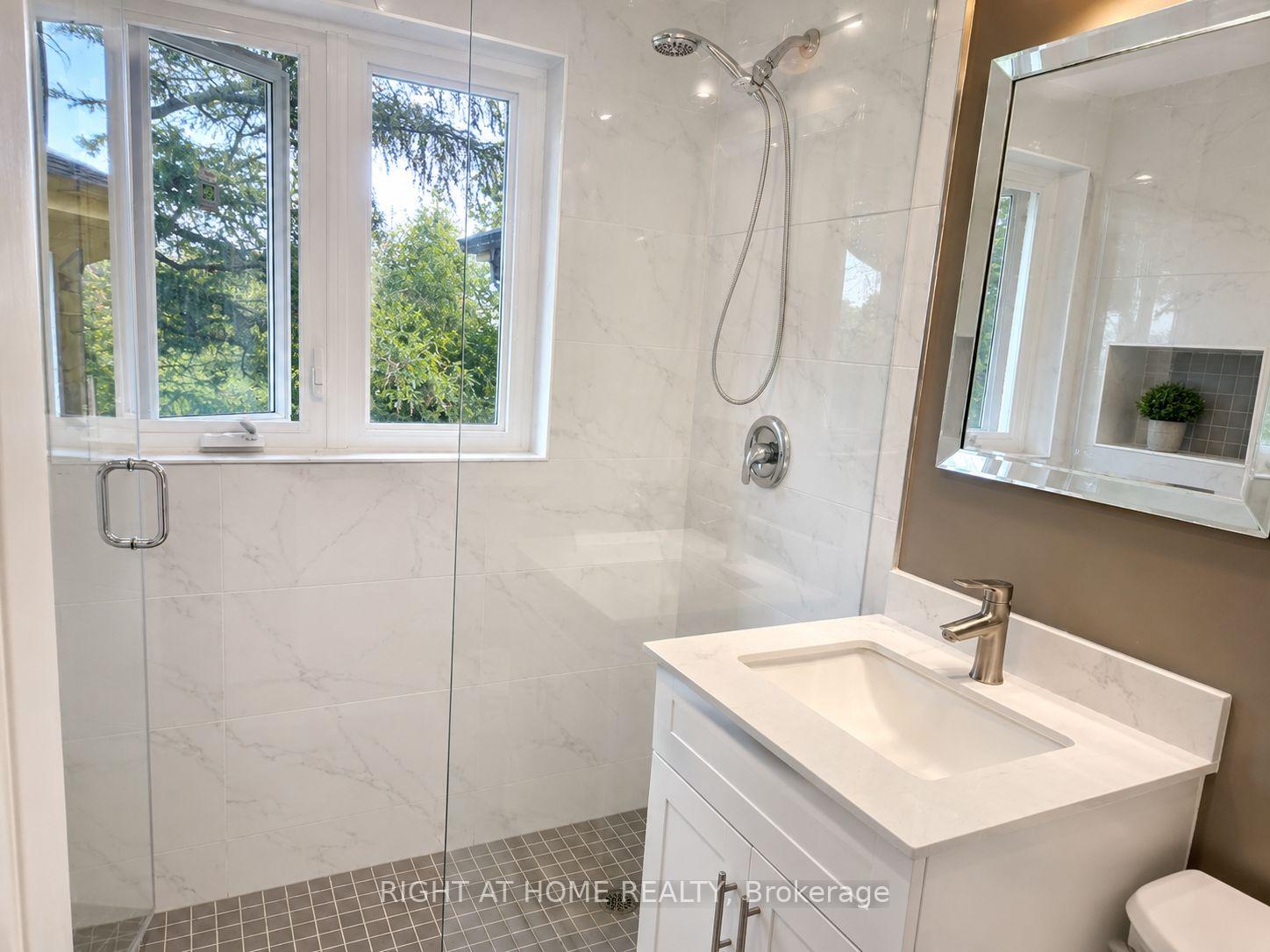 Photo 6 of 4537 Nineteenth Avenue, Markham, Rural Markham — HOMEH