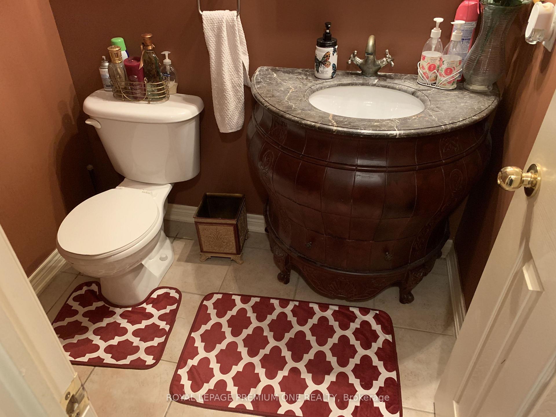 Photo 8 of 1370 Clarence Street, Vaughan, Sonoma Heights — HOMEH