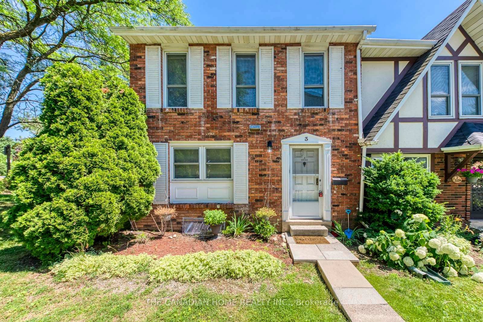 Photo 1 of Unit 3, 2226 Upper Middle Road, Burlington, Brant Hills — HOMEH