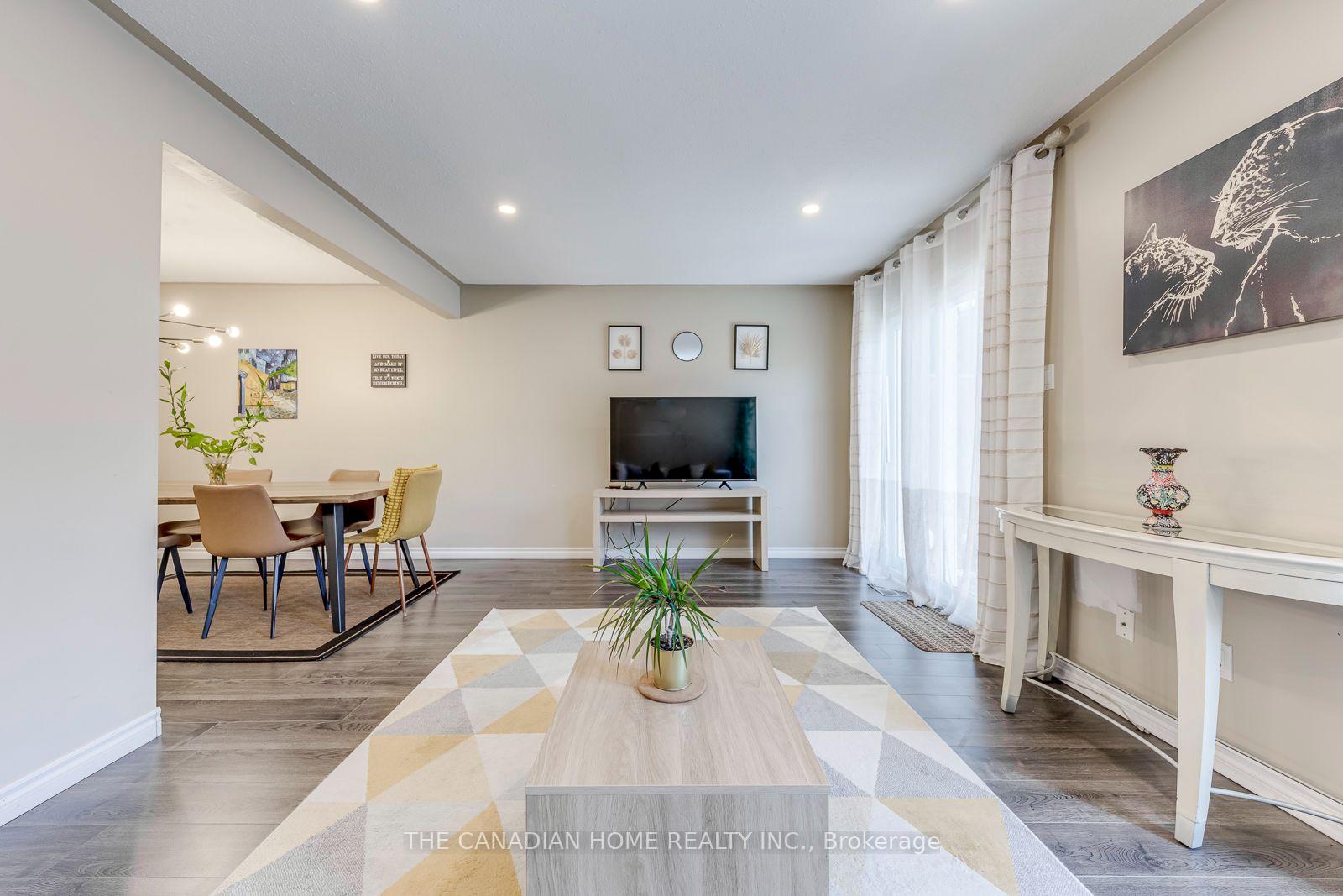 Photo 7 of Unit 3, 2226 Upper Middle Road, Burlington, Brant Hills — HOMEH