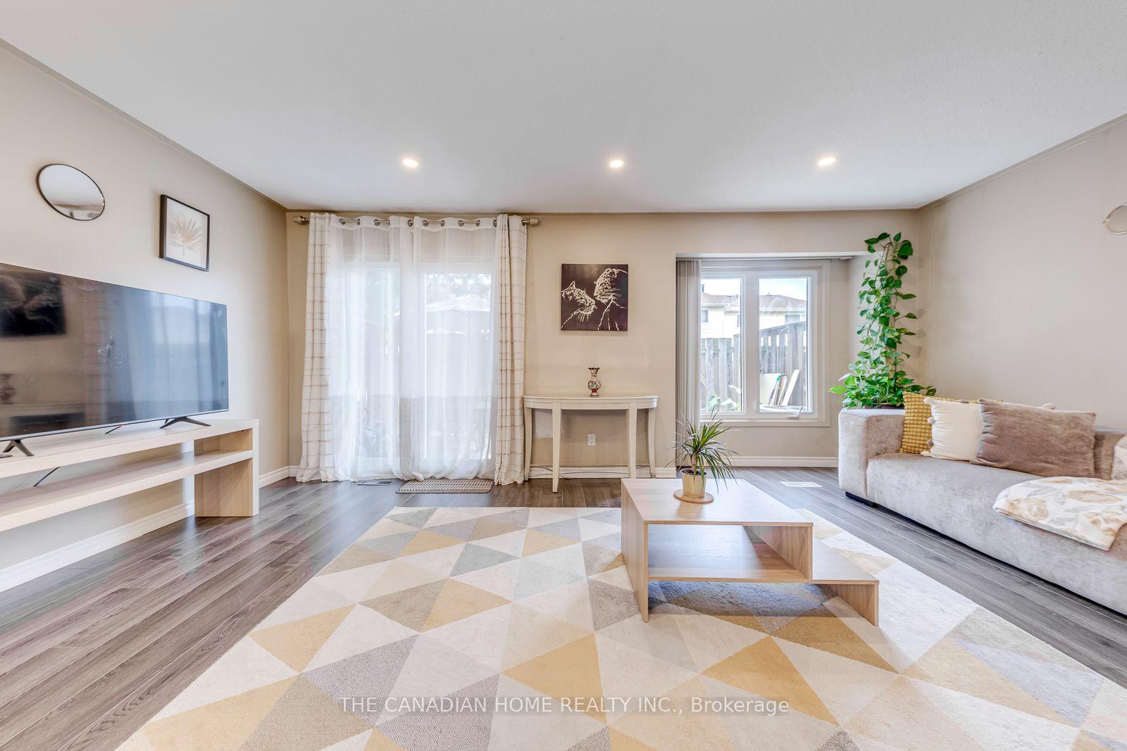 Photo 11 of Unit 3, 2226 Upper Middle Road, Burlington, Brant Hills — HOMEH
