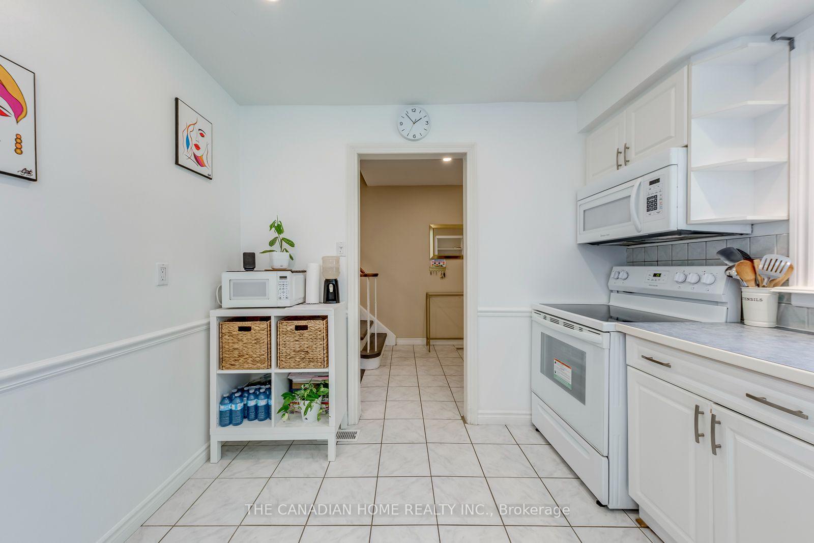 Photo 19 of Unit 3, 2226 Upper Middle Road, Burlington, Brant Hills — HOMEH