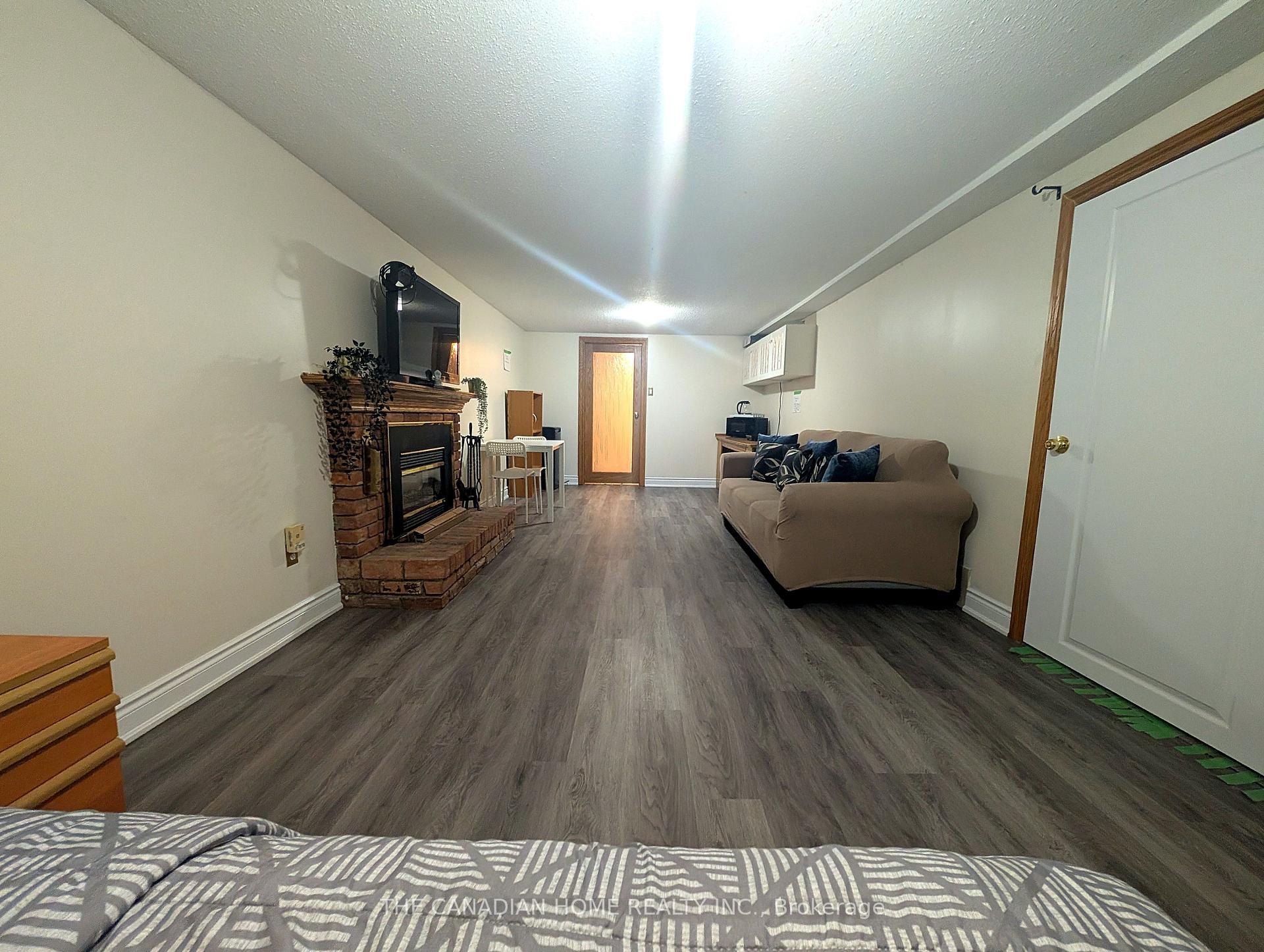 Photo 42 of Unit 3, 2226 Upper Middle Road, Burlington, Brant Hills — HOMEH