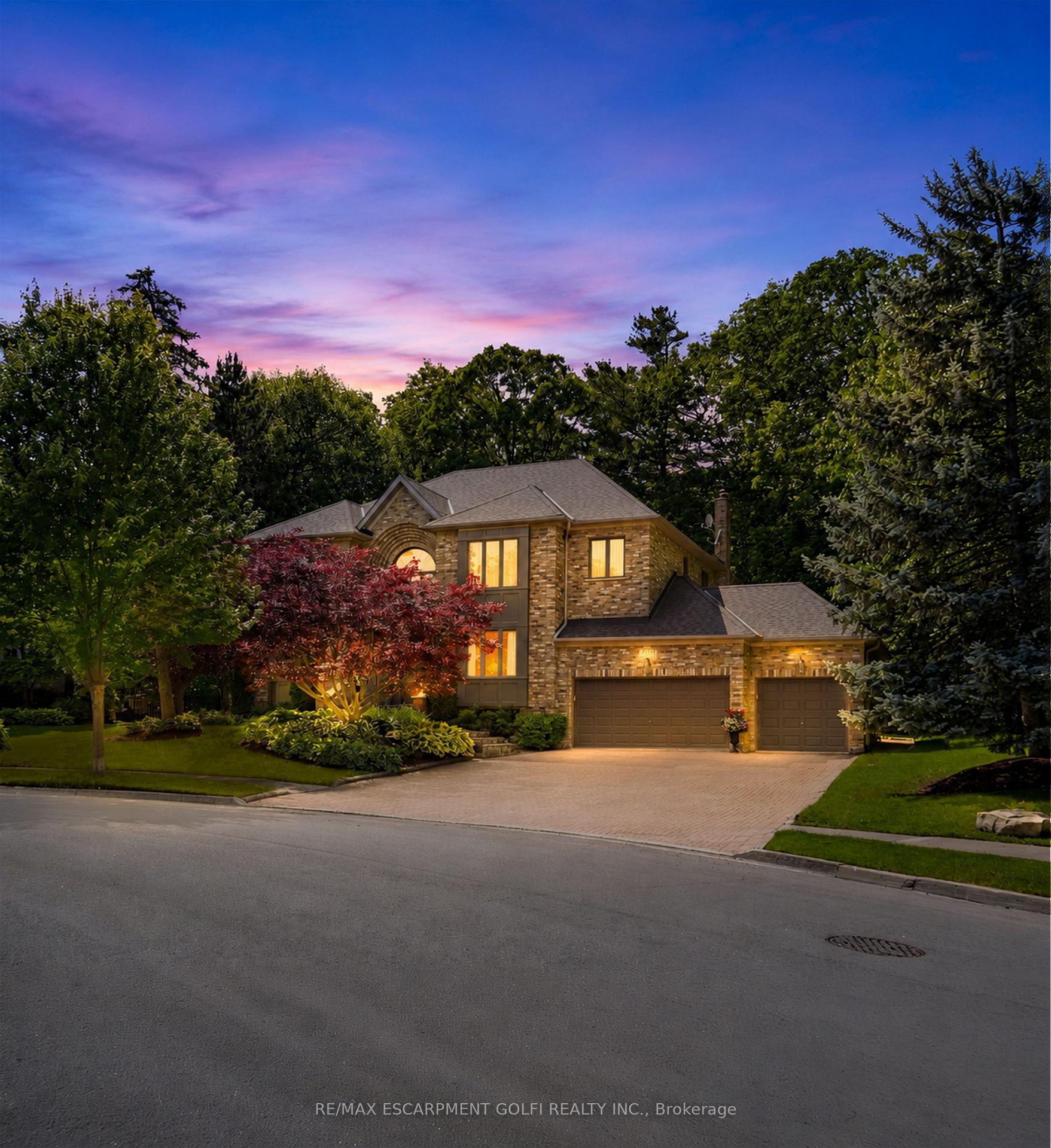 Photo 1 of 1121 Forestvale Drive, Burlington, Tyandaga — HOMEH