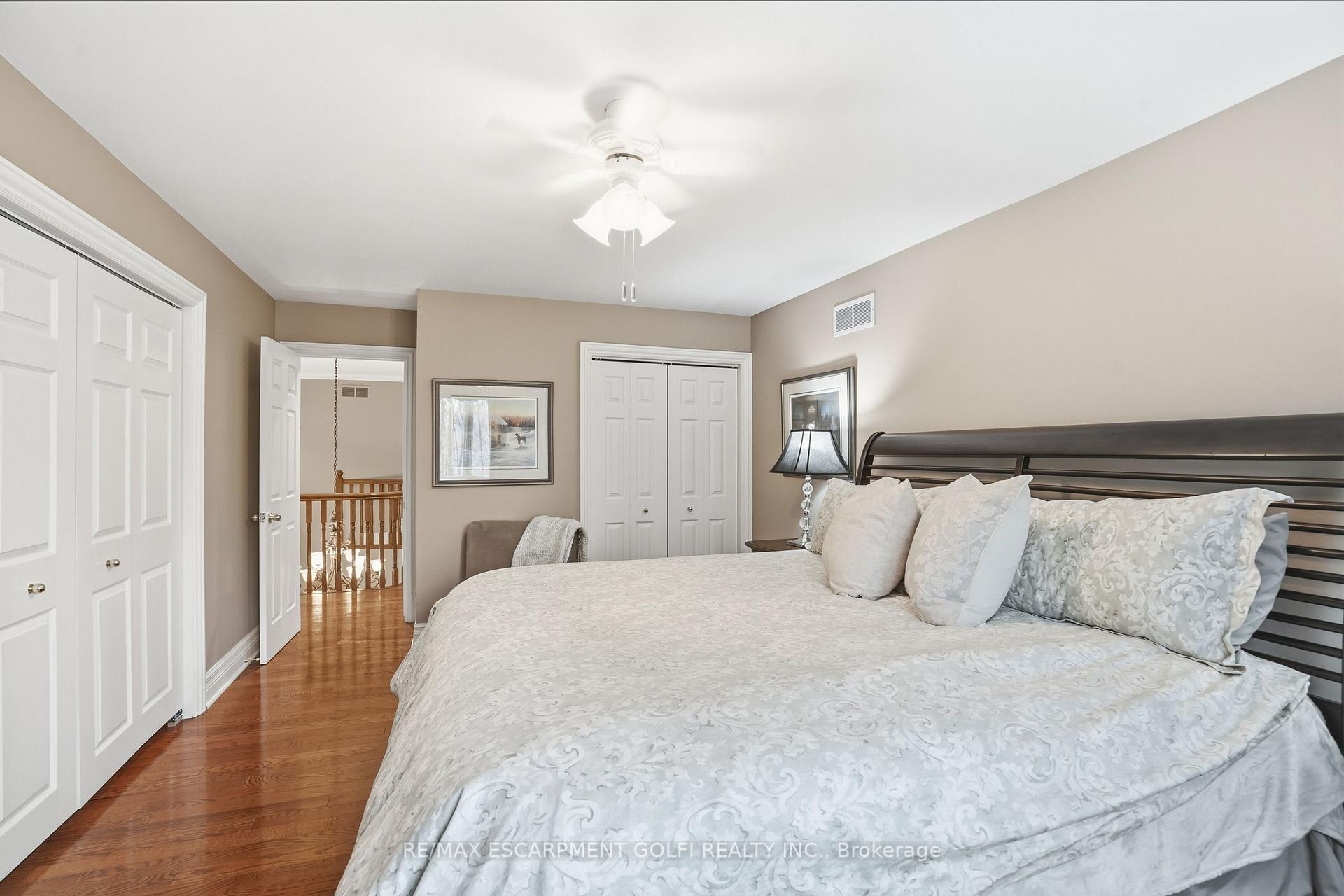 Photo 22 of 1121 Forestvale Drive, Burlington, Tyandaga — HOMEH