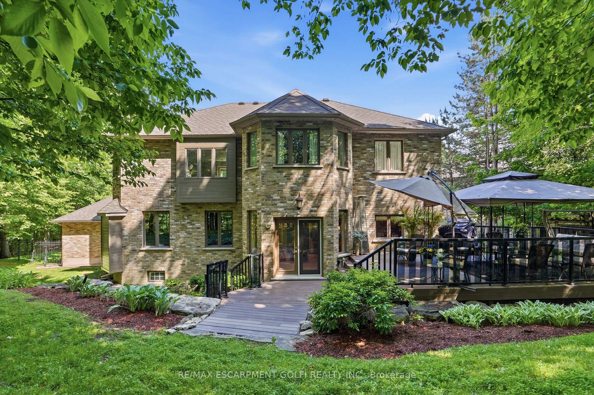 Photo 39 of 1121 Forestvale Drive, Burlington, Tyandaga — HOMEH