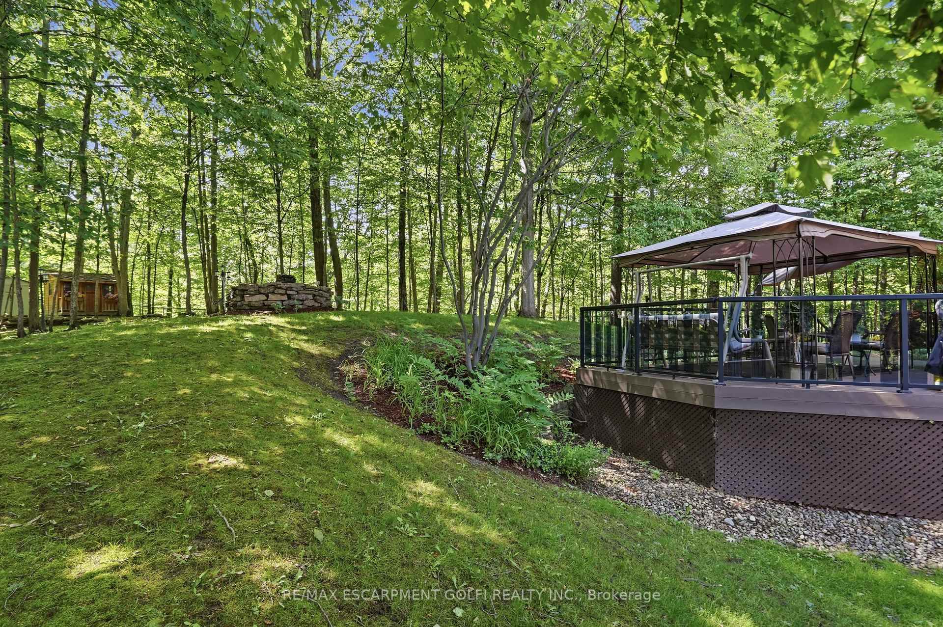 Photo 45 of 1121 Forestvale Drive, Burlington, Tyandaga — HOMEH