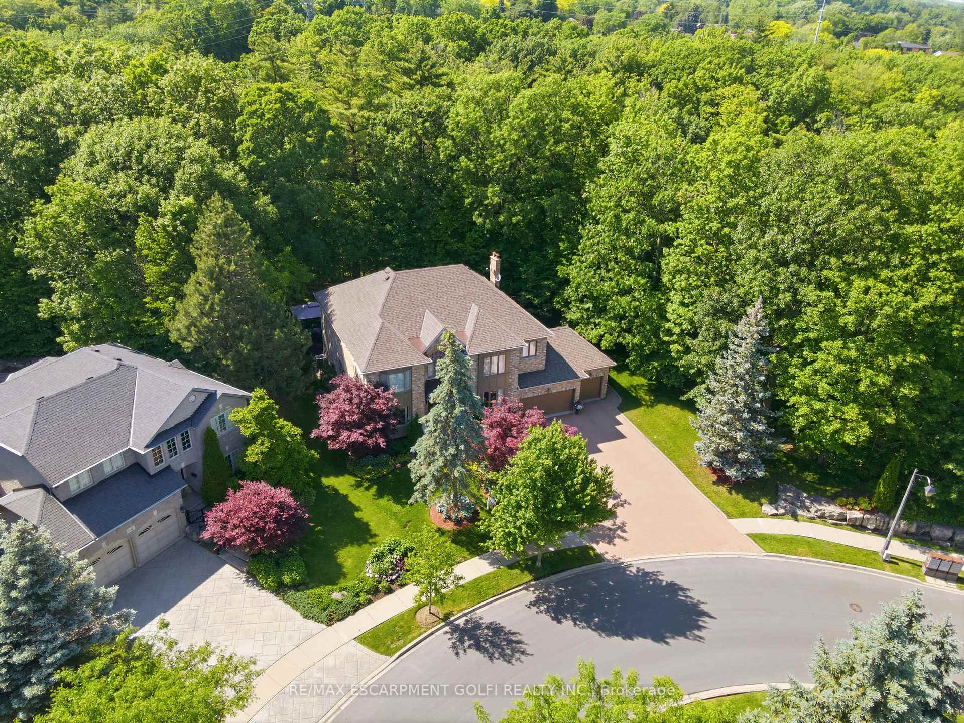 Photo 47 of 1121 Forestvale Drive, Burlington, Tyandaga — HOMEH