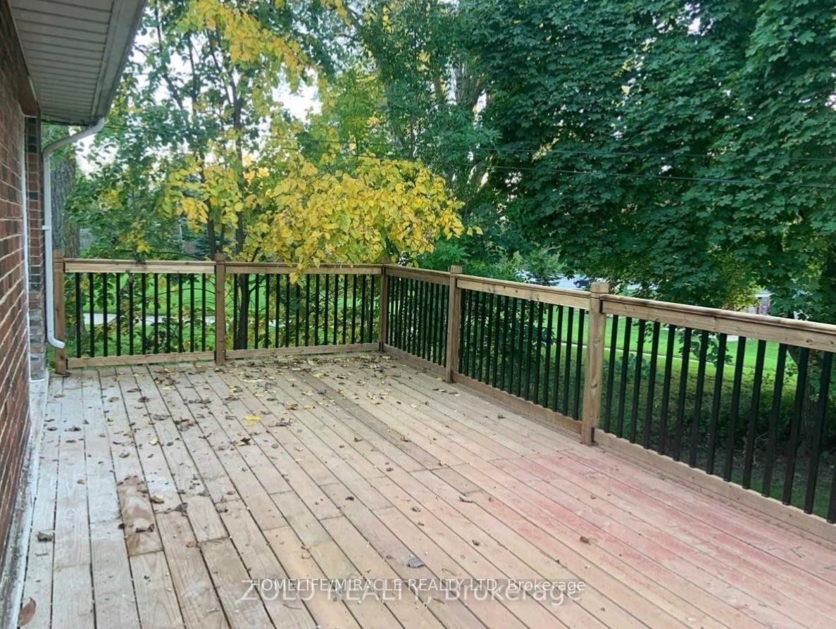 Photo 5 of 236 Main Renforth Drive, Etobicoke, Markland Wood — HOMEH