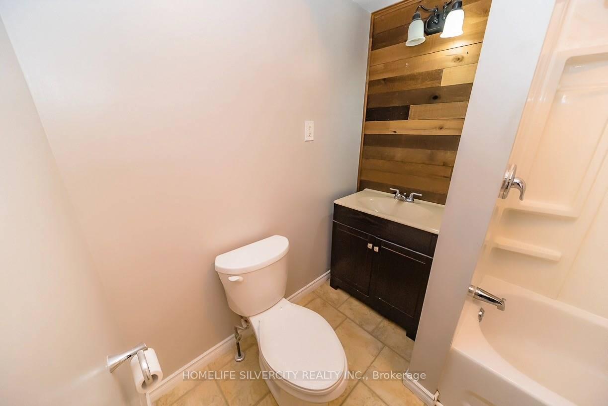 Photo 13 of 5254 Stanley Avenue, Niagara Falls, Cherrywood — HOMEH