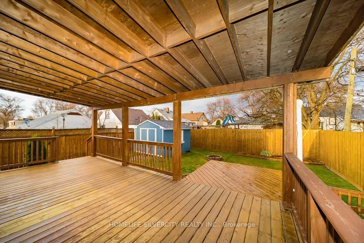 Photo 17 of 5254 Stanley Avenue, Niagara Falls, Cherrywood — HOMEH