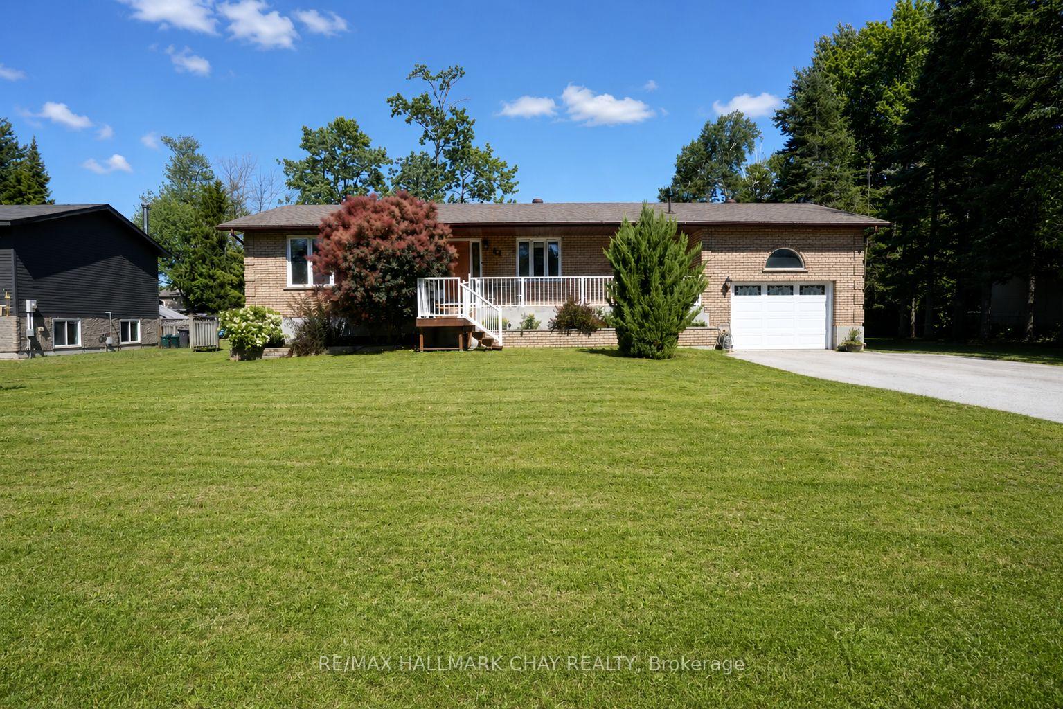 Photo of 51 Indianola Crescent