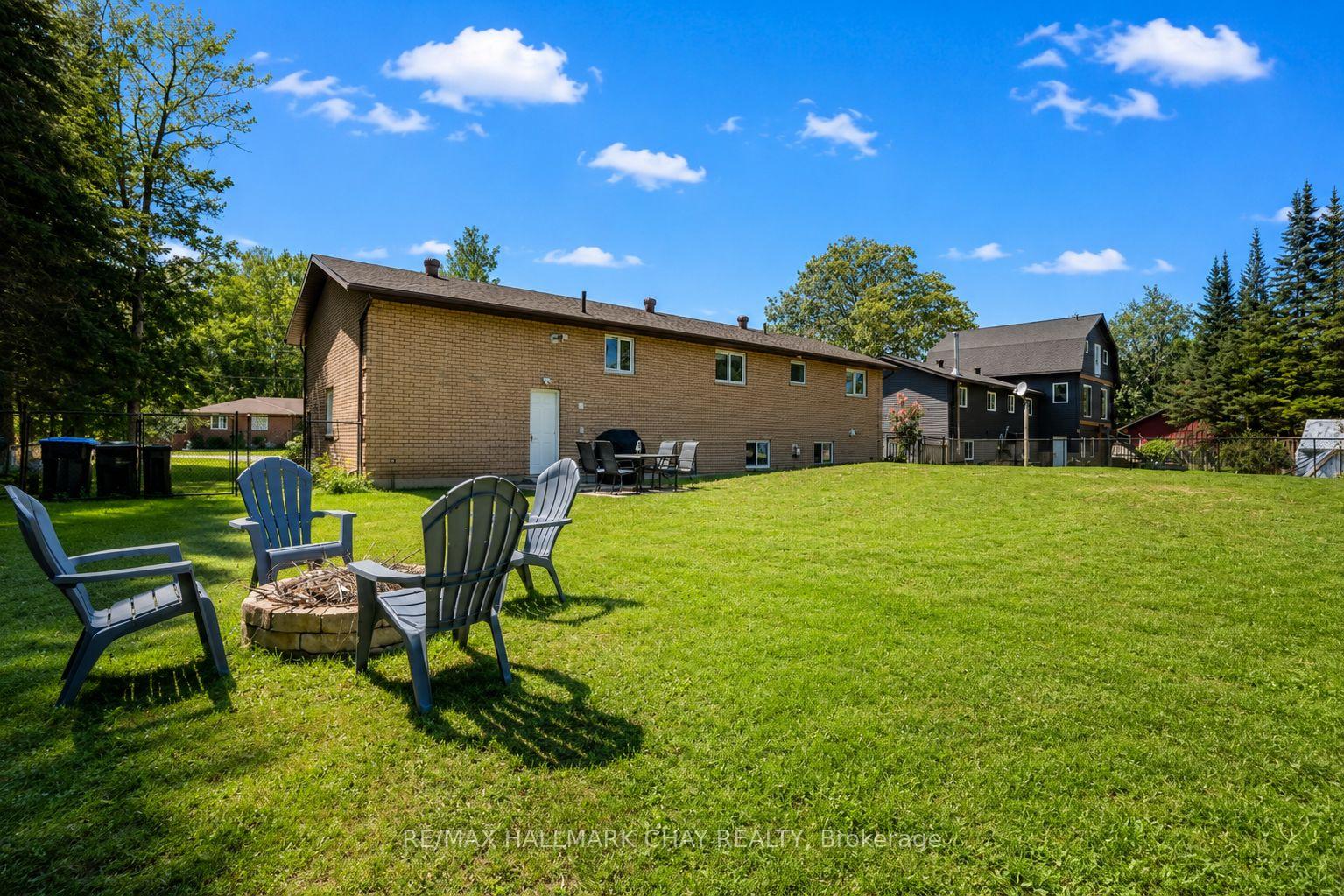 Photo 26 of 51 Indianola Crescent, Wasaga Beach — HOMEH