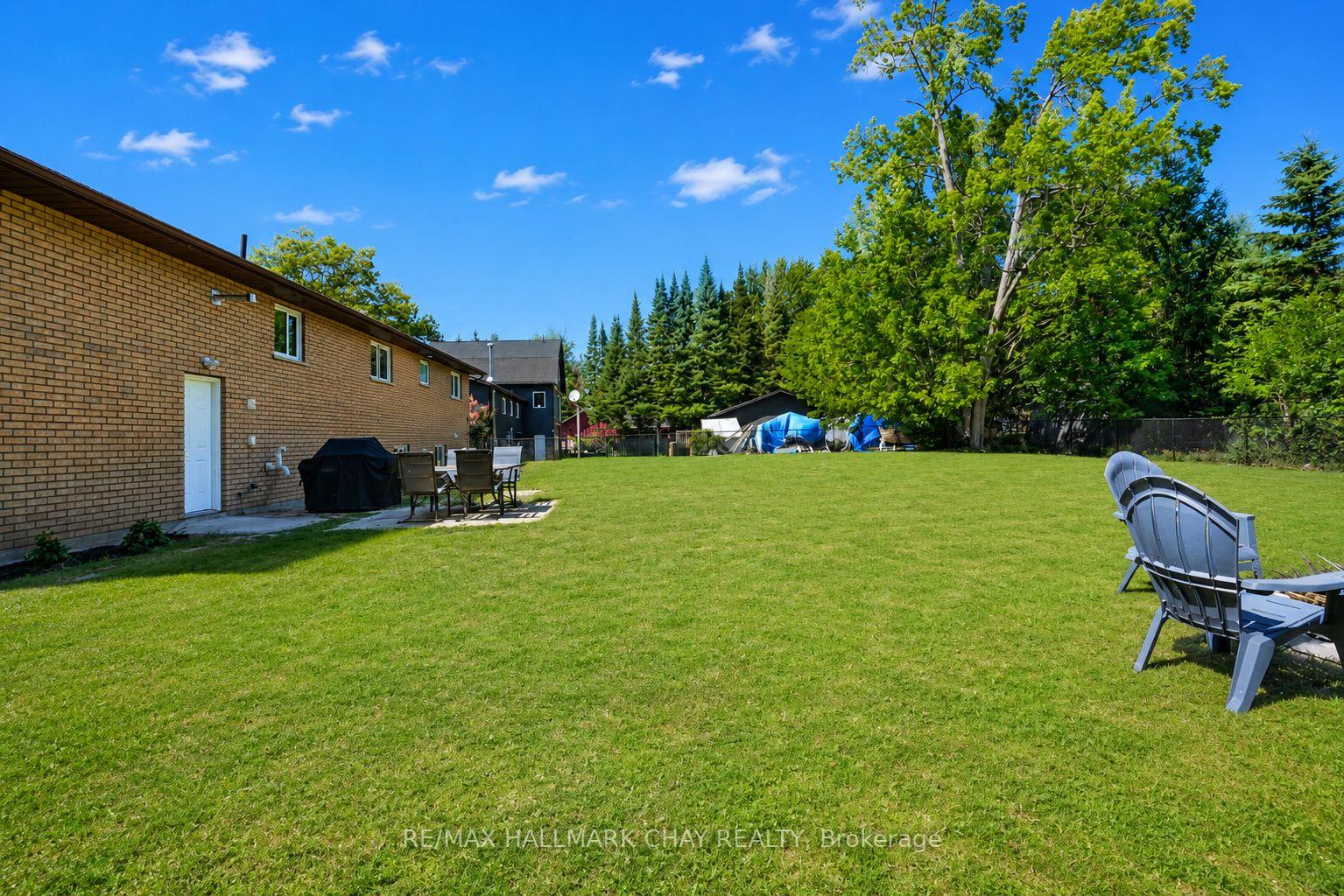 Photo 27 of 51 Indianola Crescent, Wasaga Beach — HOMEH