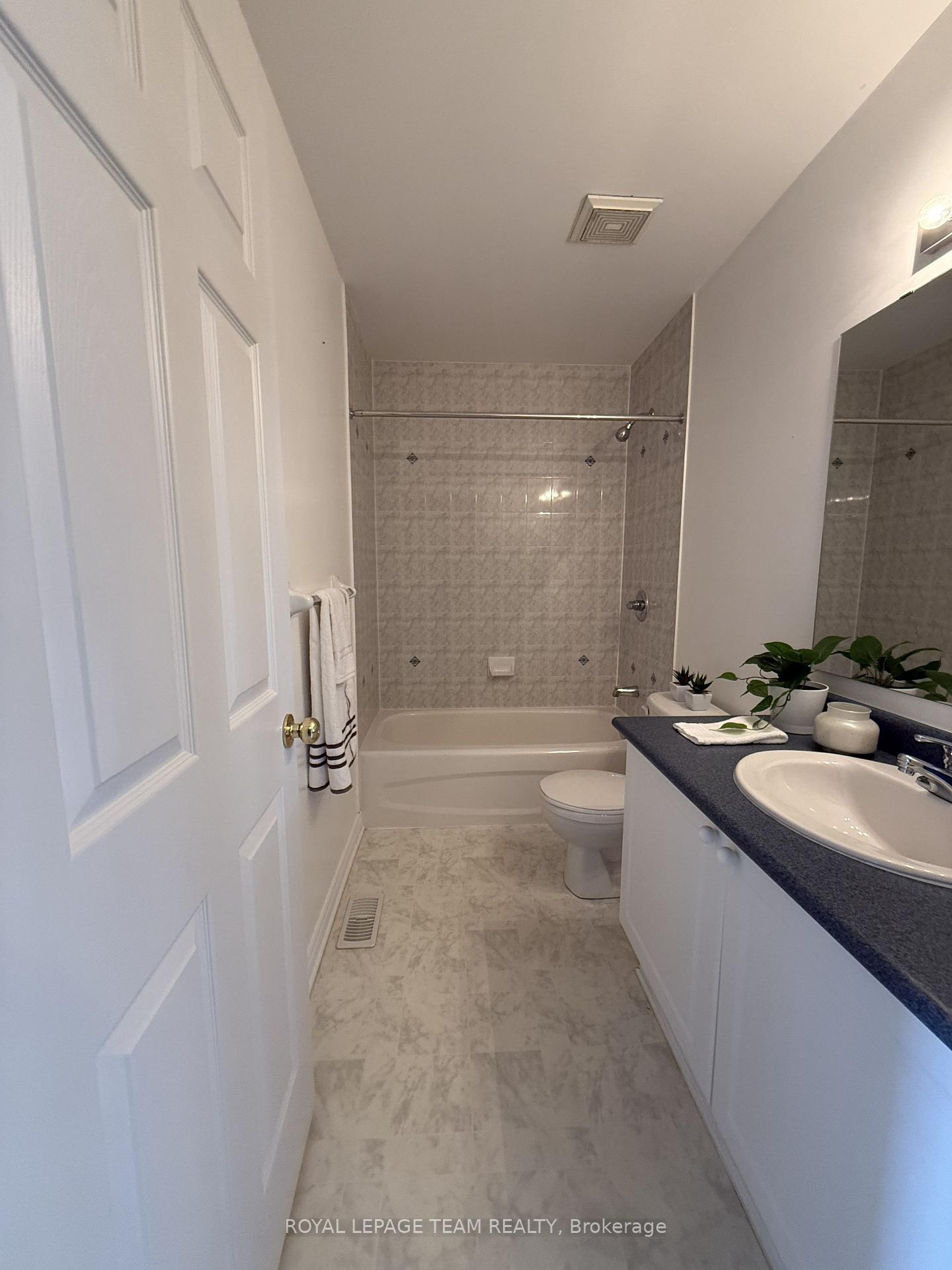 Photo 16 of 5535 Doctor Leach Drive, Ottawa, Manotick Village & Manotick Estates — HOMEH