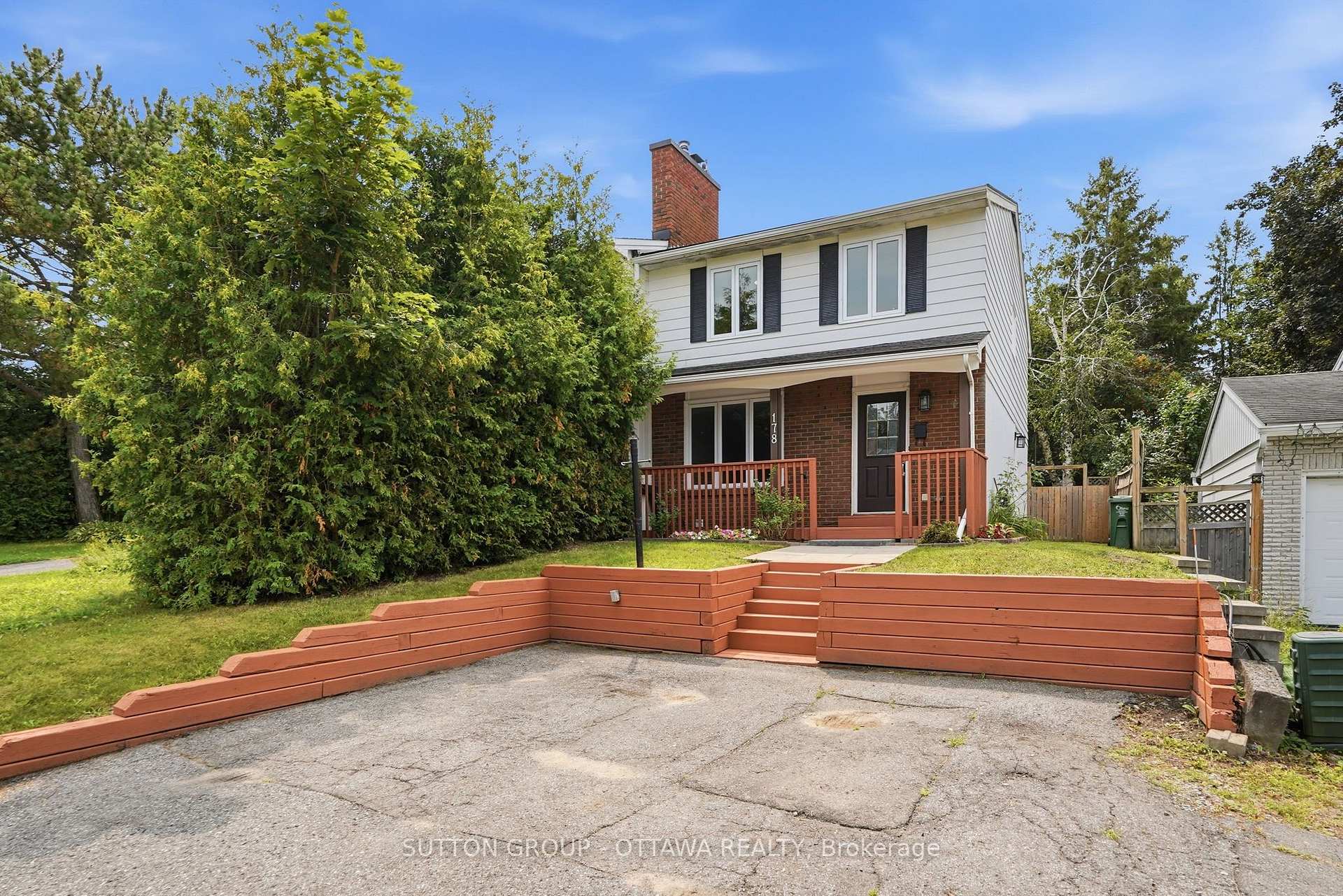 Photo 2 of 178 Mcclellan Road, Ottawa, Sheahan Estates/Trend Village — HOMEH