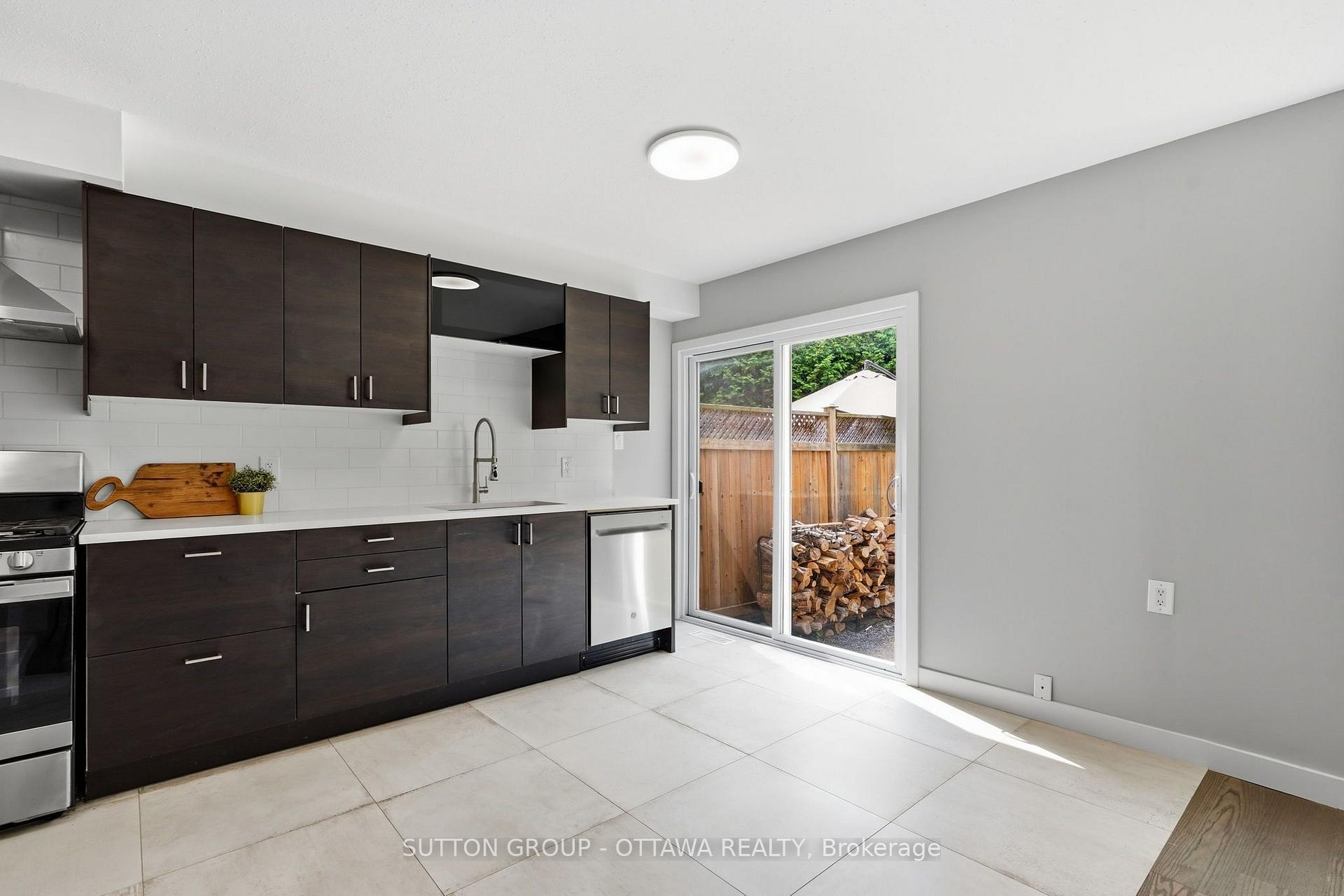 Photo 12 of 178 Mcclellan Road, Ottawa, Sheahan Estates/Trend Village — HOMEH