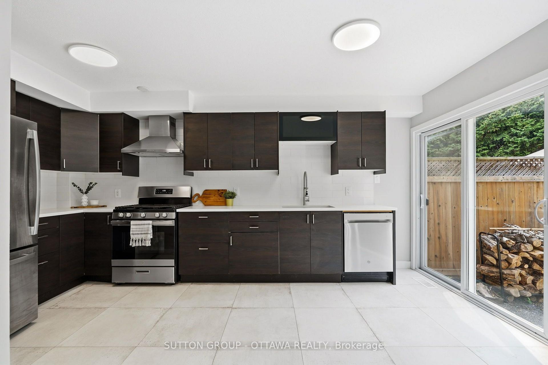 Photo 13 of 178 Mcclellan Road, Ottawa, Sheahan Estates/Trend Village — HOMEH