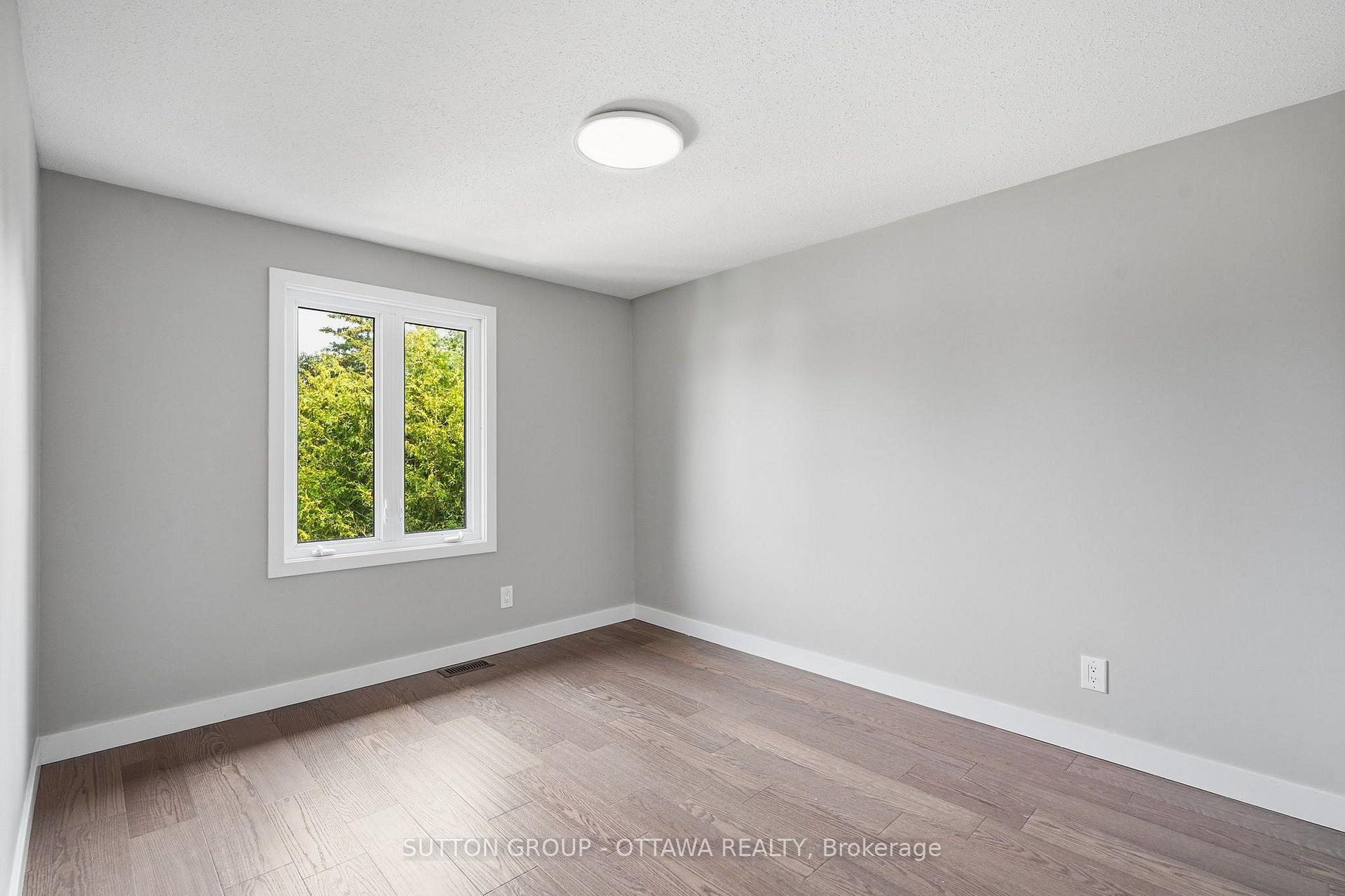 Photo 21 of 178 Mcclellan Road, Ottawa, Sheahan Estates/Trend Village — HOMEH
