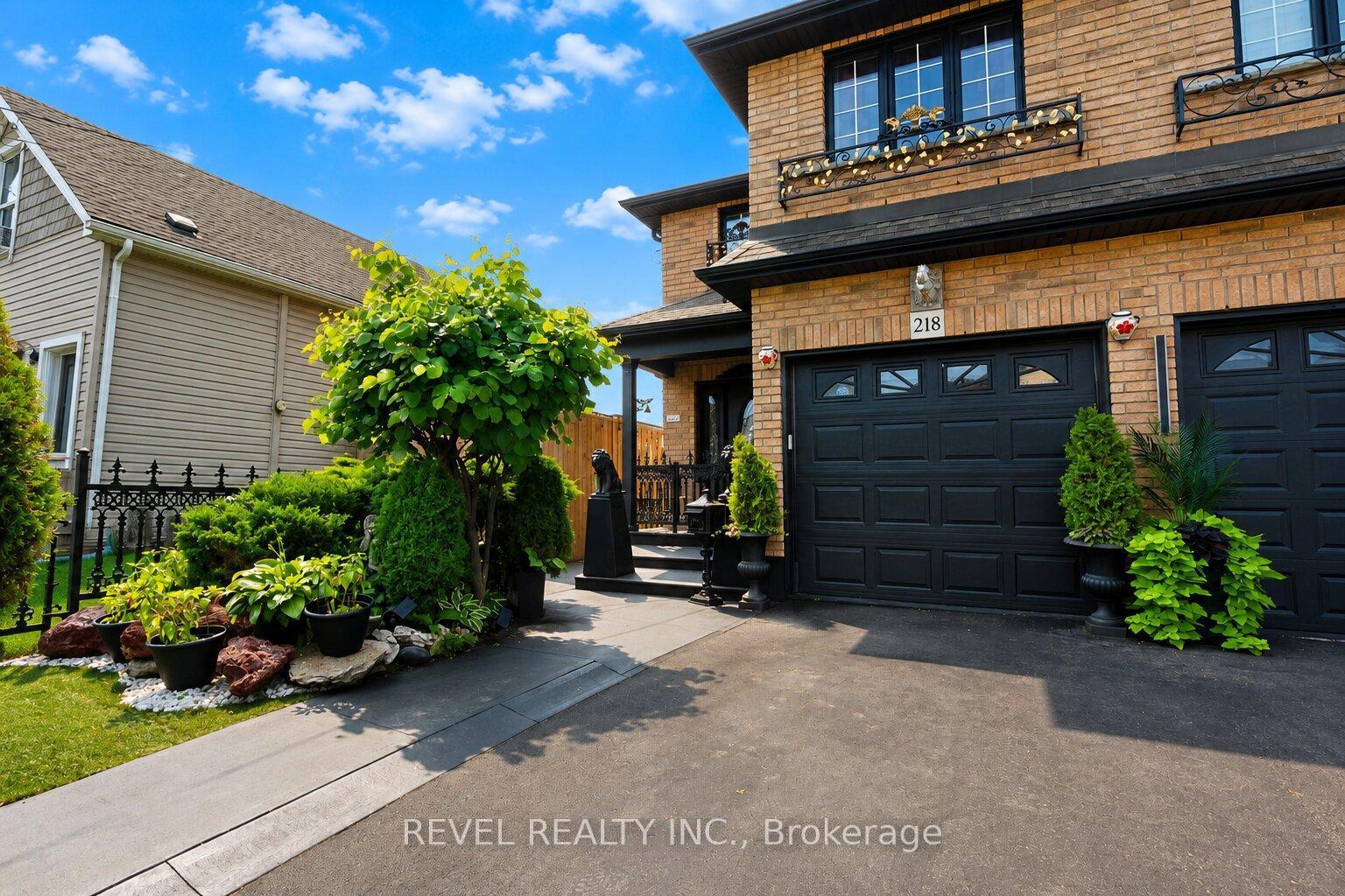 Photo 3 of 218 Macaulay Street E, Hamilton, North End — HOMEH