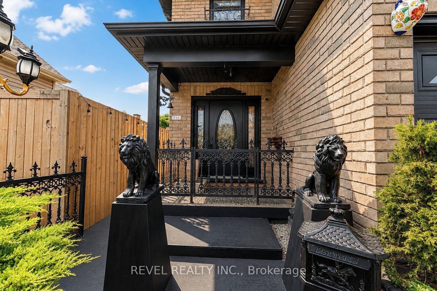 Photo 4 of 218 Macaulay Street E, Hamilton, North End — HOMEH