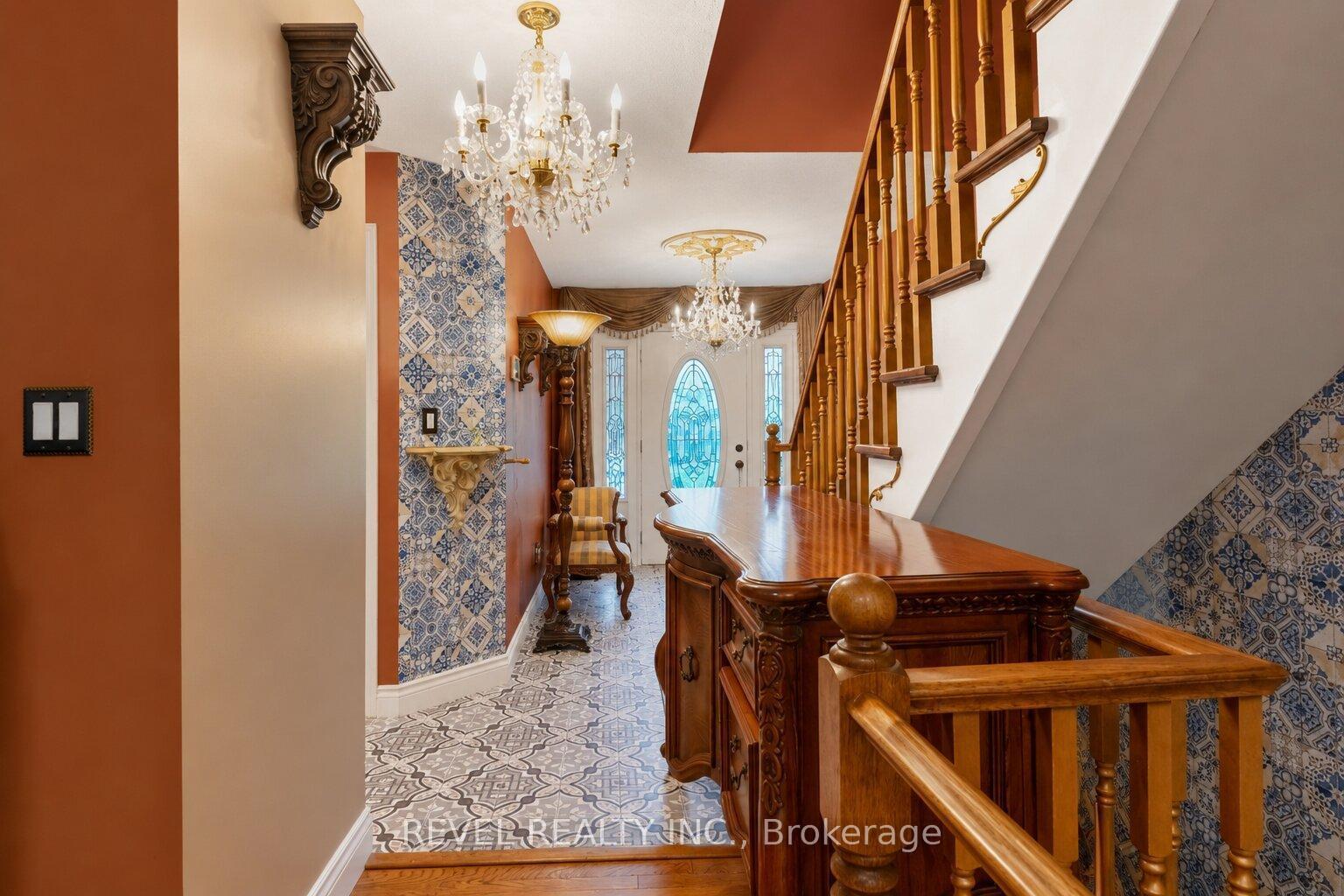 Photo 6 of 218 Macaulay Street E, Hamilton, North End — HOMEH