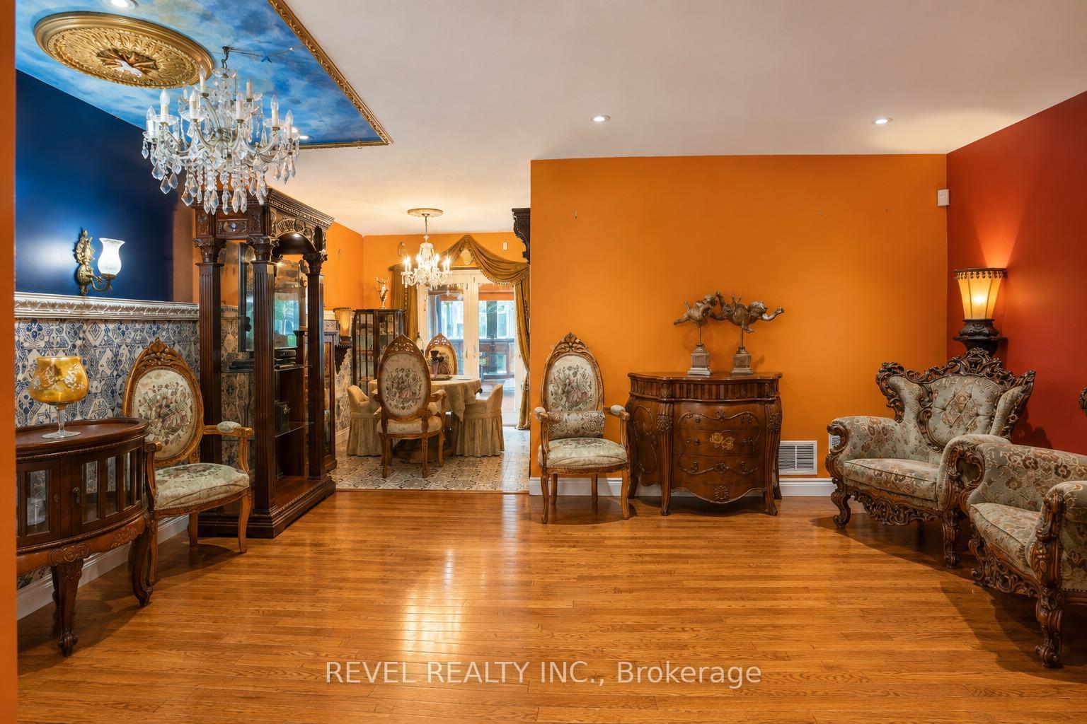 Photo 9 of 218 Macaulay Street E, Hamilton, North End — HOMEH