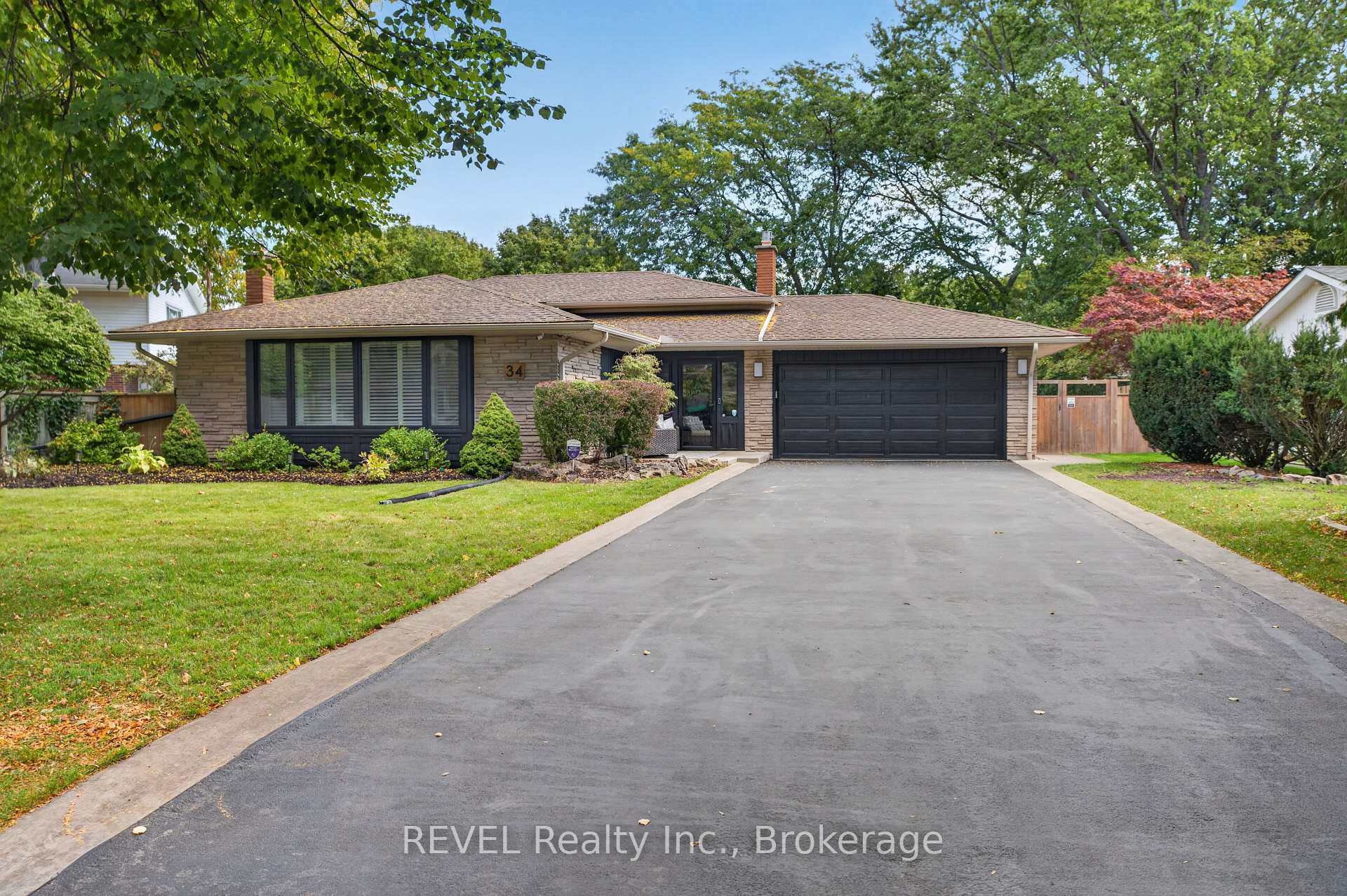 Photo 7 of 34 Royal York Road, St. Catharines, Lakeshore — HOMEH