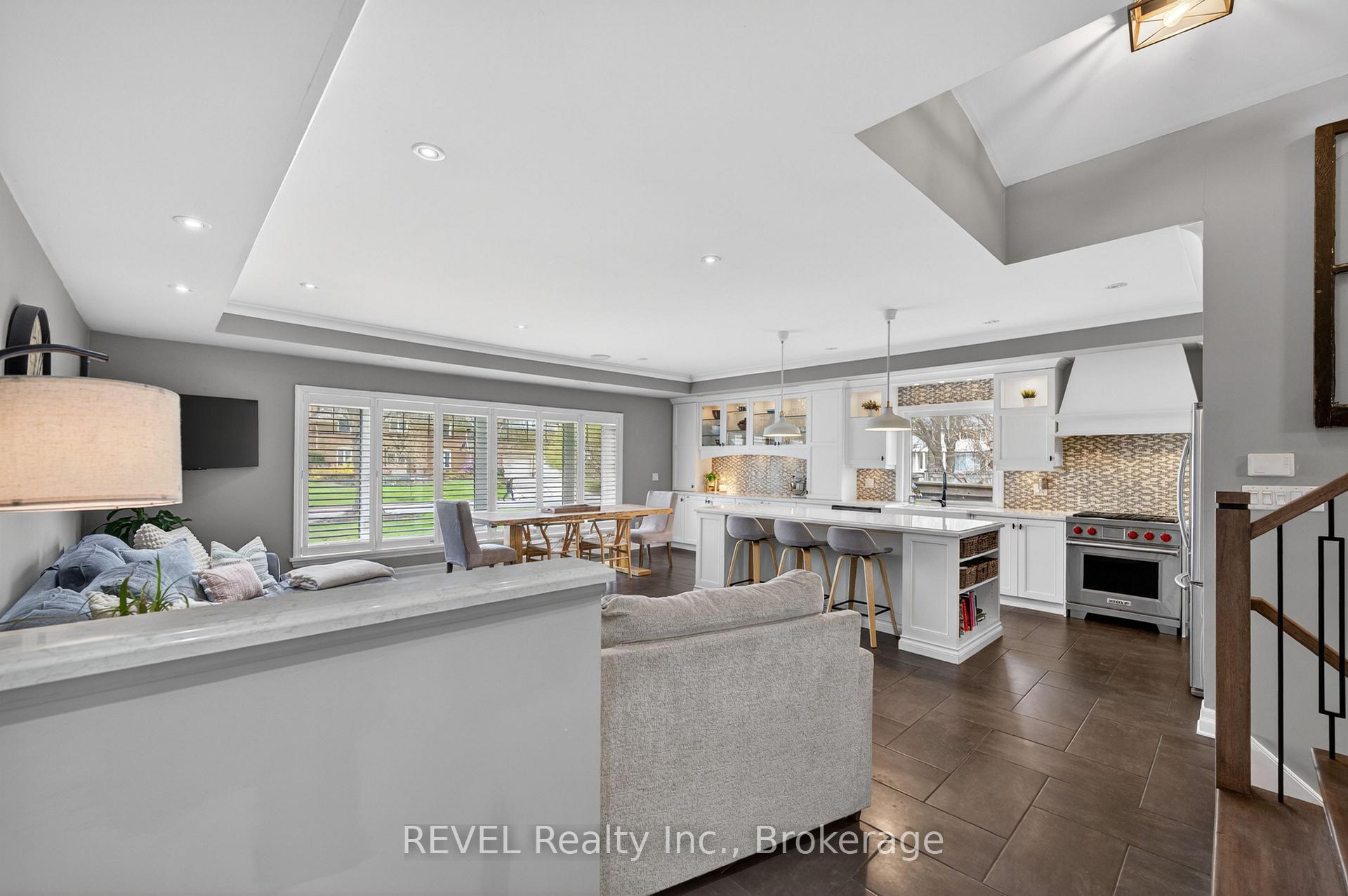 Photo 13 of 34 Royal York Road, St. Catharines, Lakeshore — HOMEH