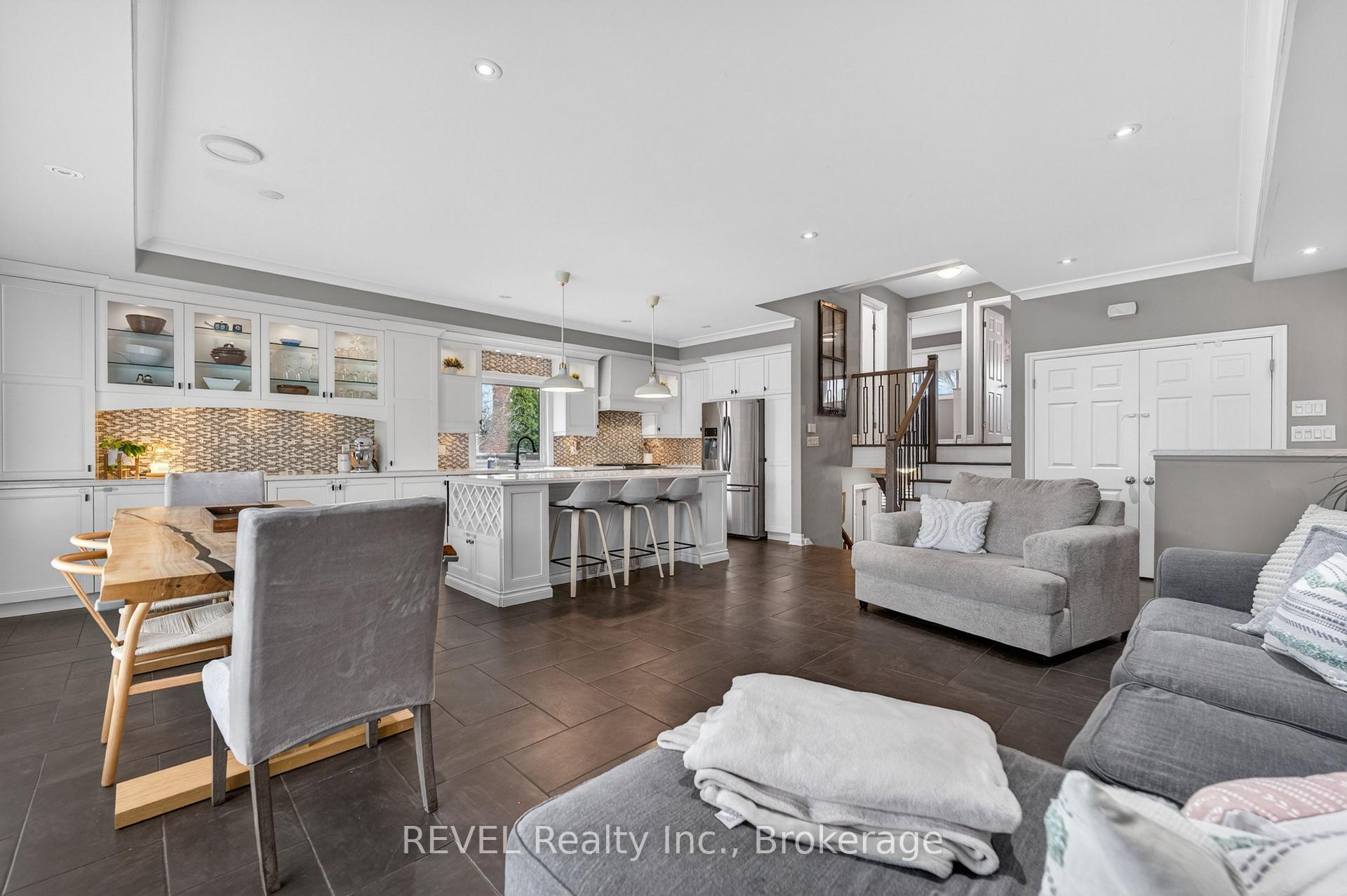 Photo 19 of 34 Royal York Road, St. Catharines, Lakeshore — HOMEH