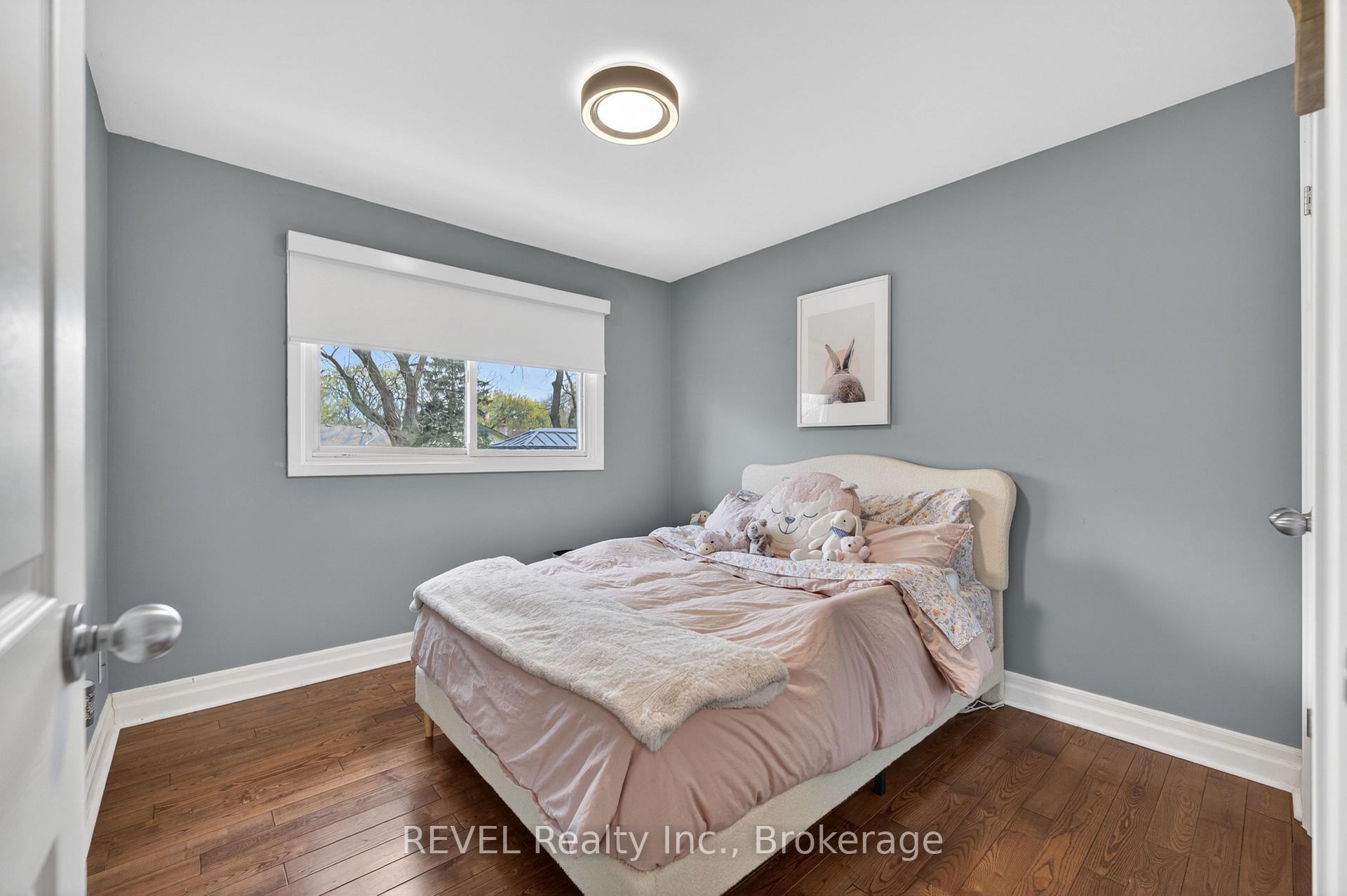 Photo 27 of 34 Royal York Road, St. Catharines, Lakeshore — HOMEH