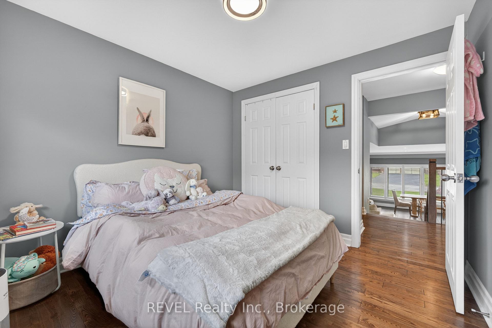 Photo 28 of 34 Royal York Road, St. Catharines, Lakeshore — HOMEH