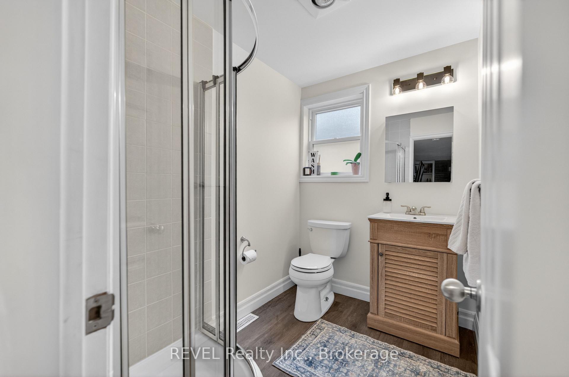 Photo 33 of 34 Royal York Road, St. Catharines, Lakeshore — HOMEH