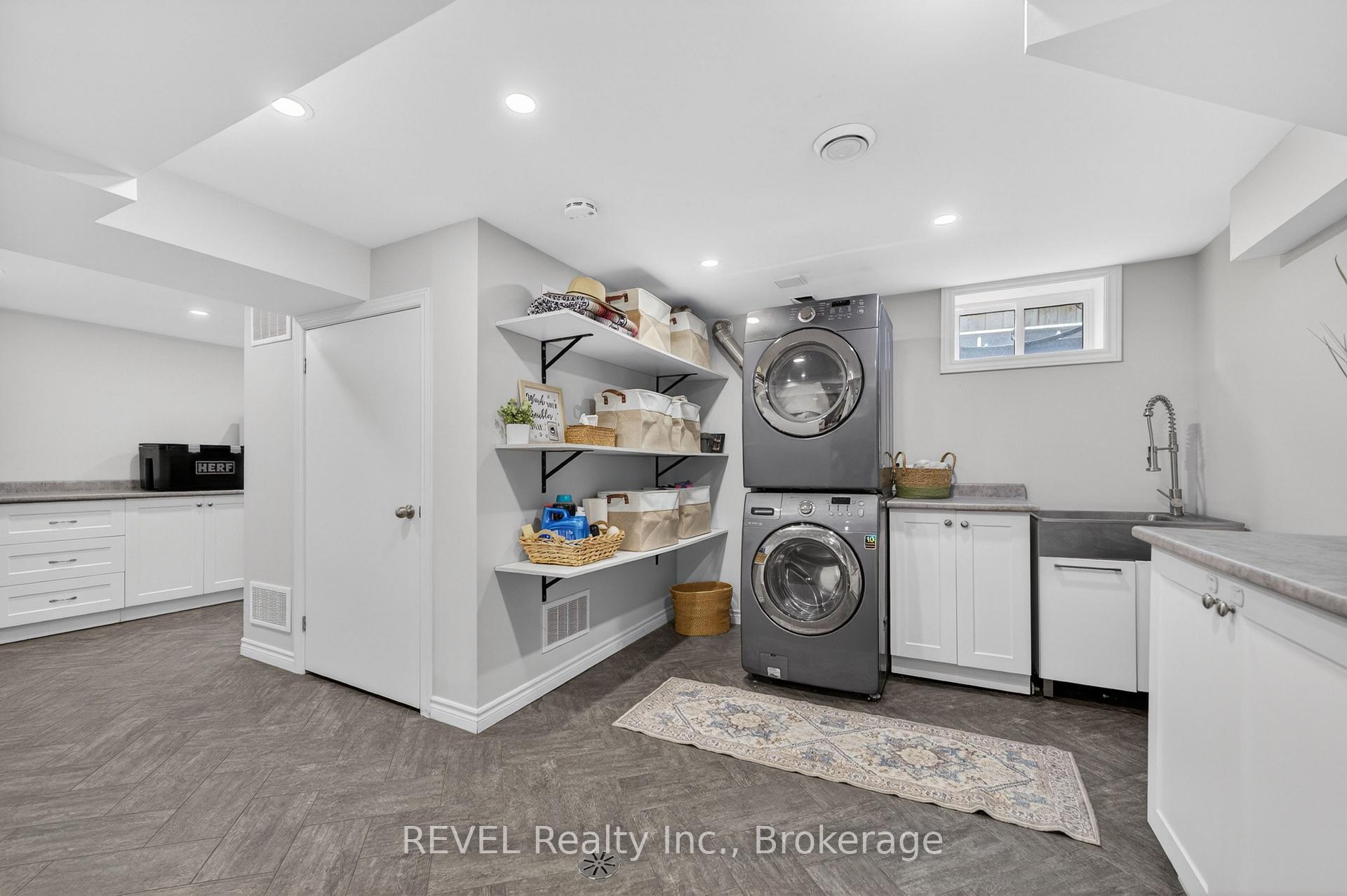 Photo 36 of 34 Royal York Road, St. Catharines, Lakeshore — HOMEH