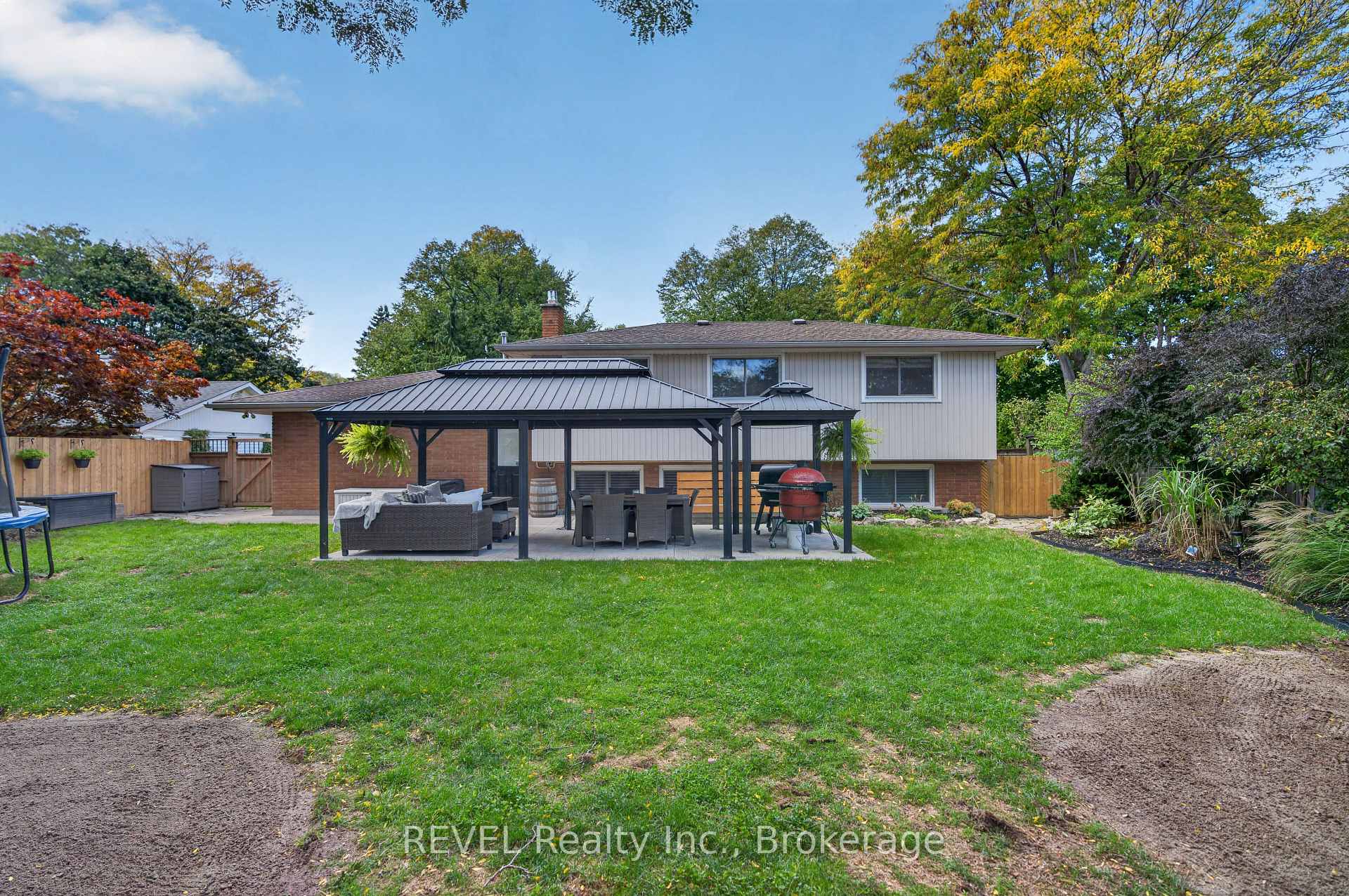 Photo 39 of 34 Royal York Road, St. Catharines, Lakeshore — HOMEH