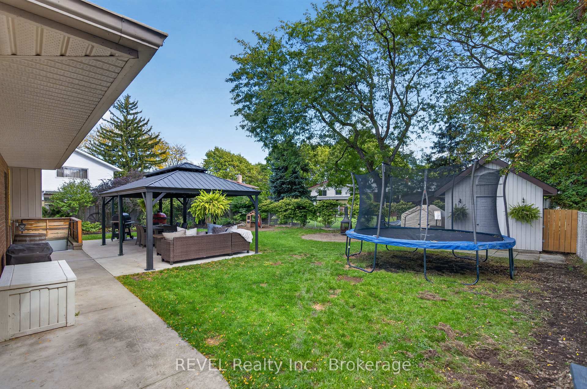 Photo 42 of 34 Royal York Road, St. Catharines, Lakeshore — HOMEH