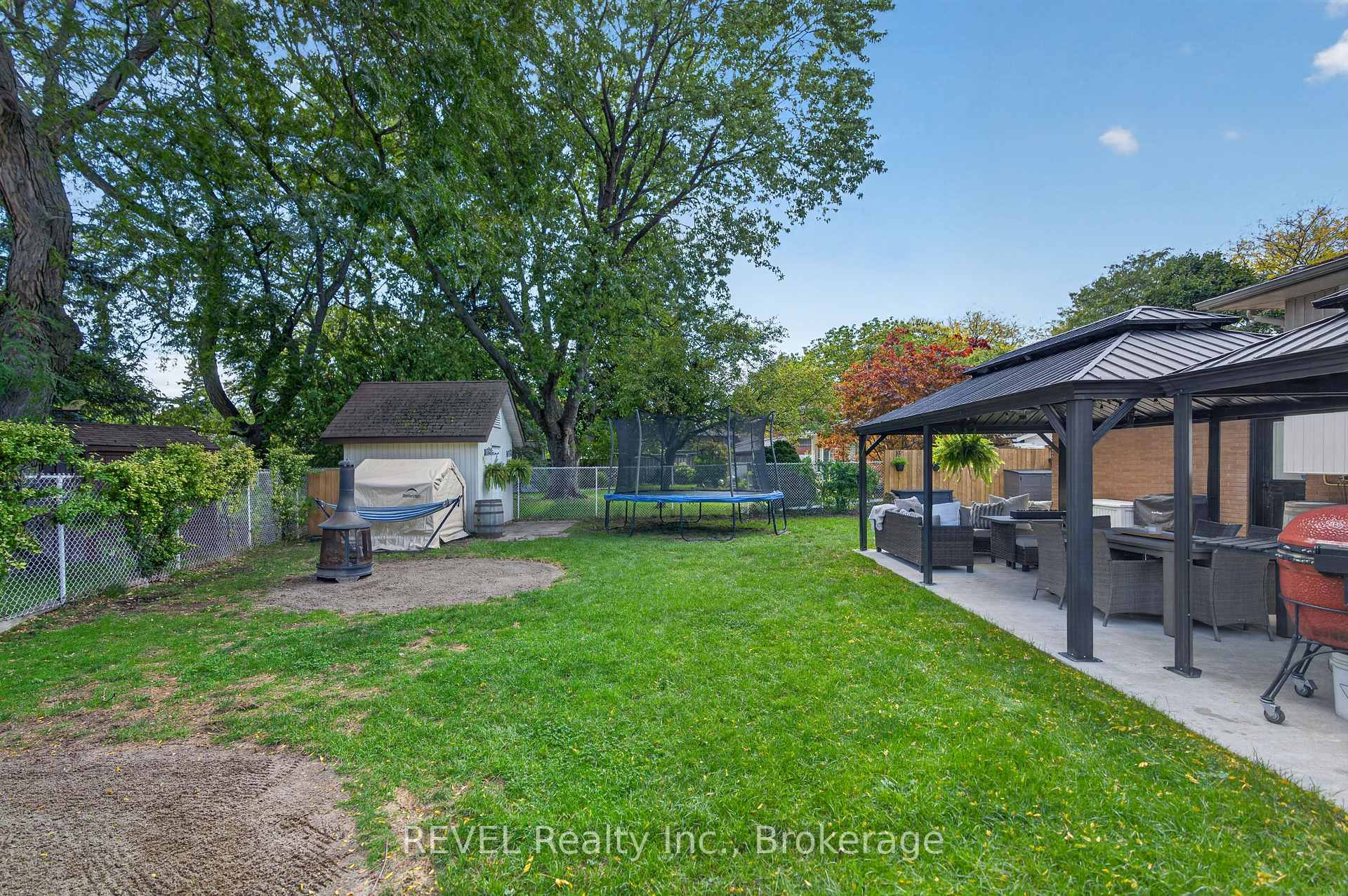 Photo 48 of 34 Royal York Road, St. Catharines, Lakeshore — HOMEH