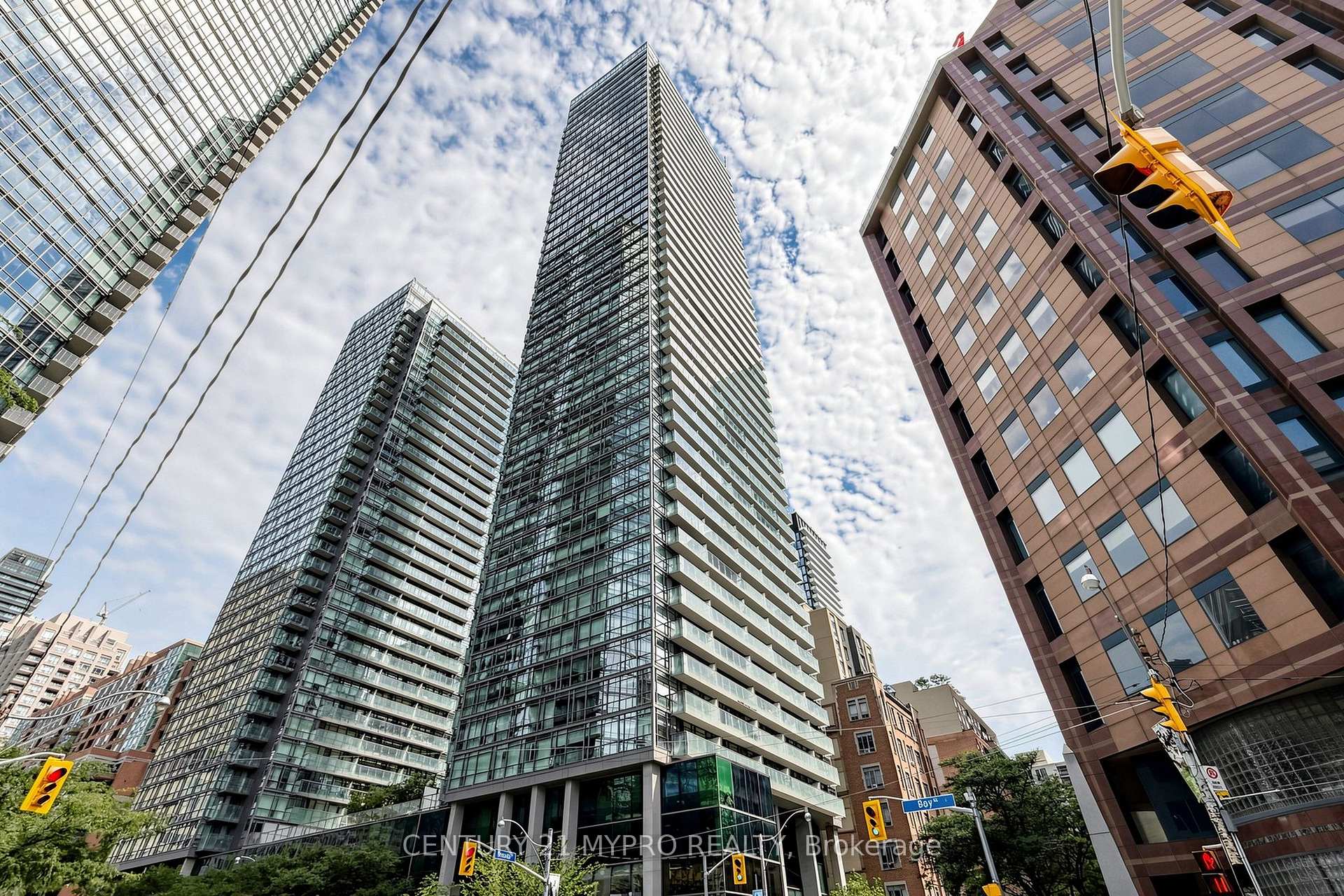 Photo 1 of Unit 708, 38 Grenville Street, Toronto, Bay Street Corridor — HOMEH