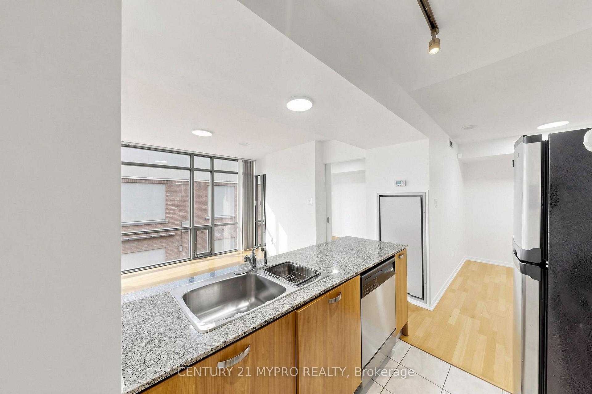 Photo 15 of Unit 708, 38 Grenville Street, Toronto, Bay Street Corridor — HOMEH